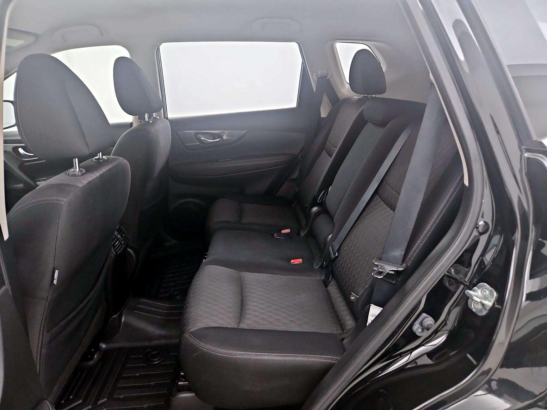 Thumbnail: 2018 Nissan Rogue - 19