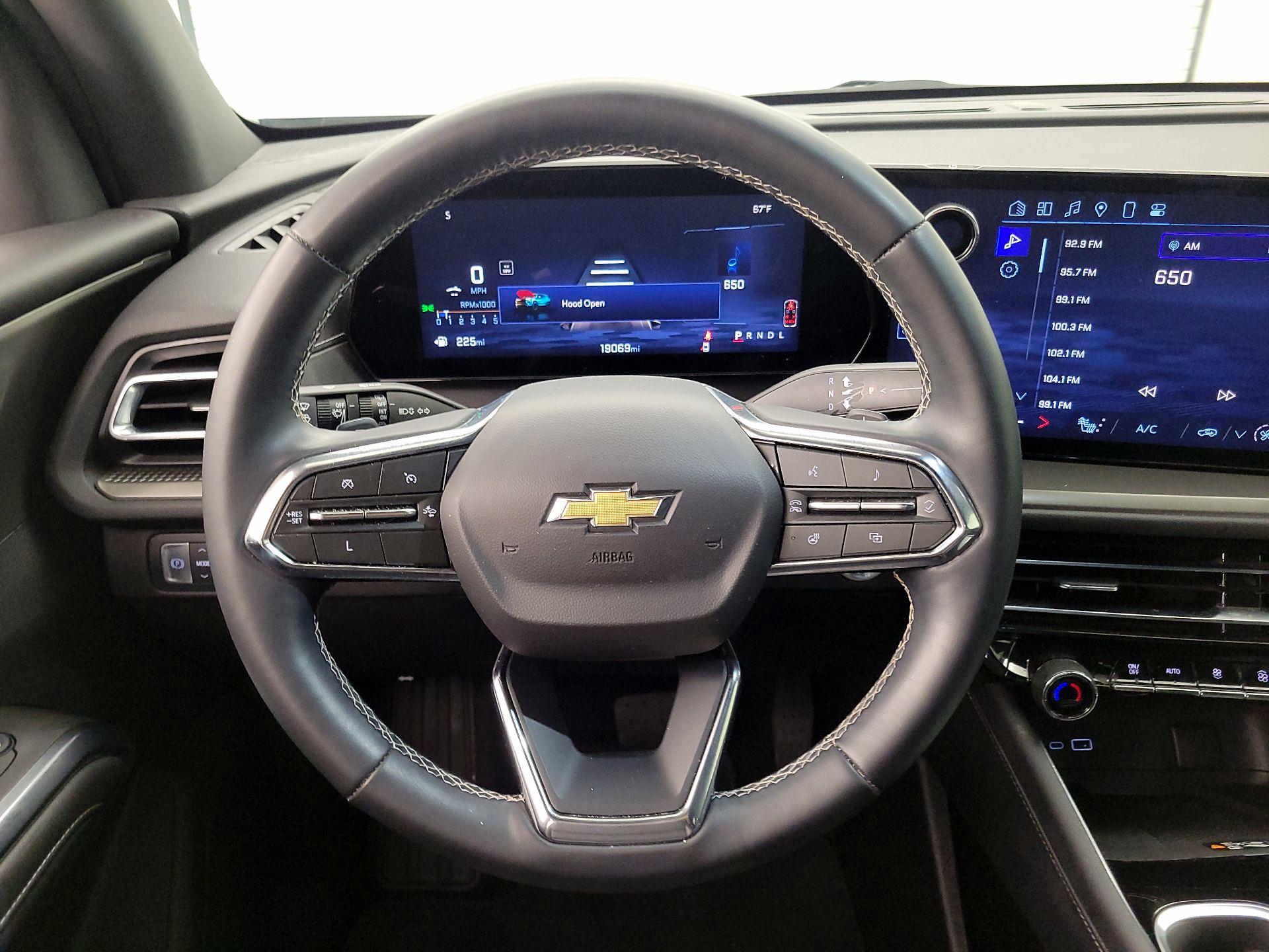 Thumbnail: 2024 Chevrolet Traverse - 10