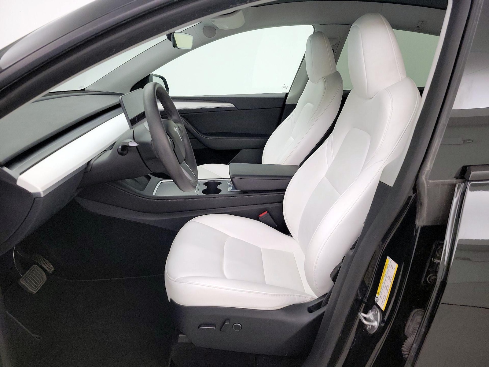 2023 Tesla Model Y Long Range - Photo 12