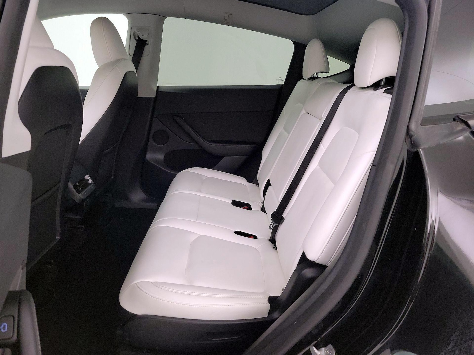 2023 Tesla Model Y Long Range - Photo 19