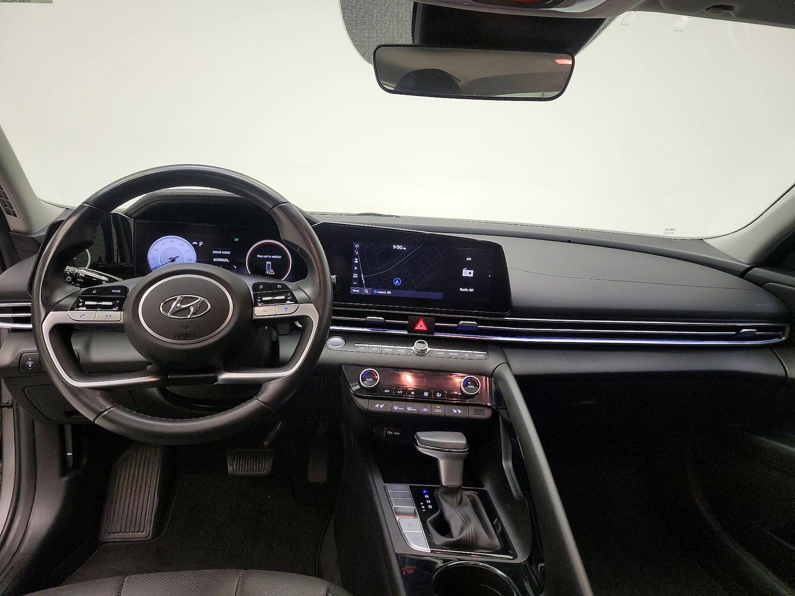 2023 Hyundai Elantra Limited - Photo 10