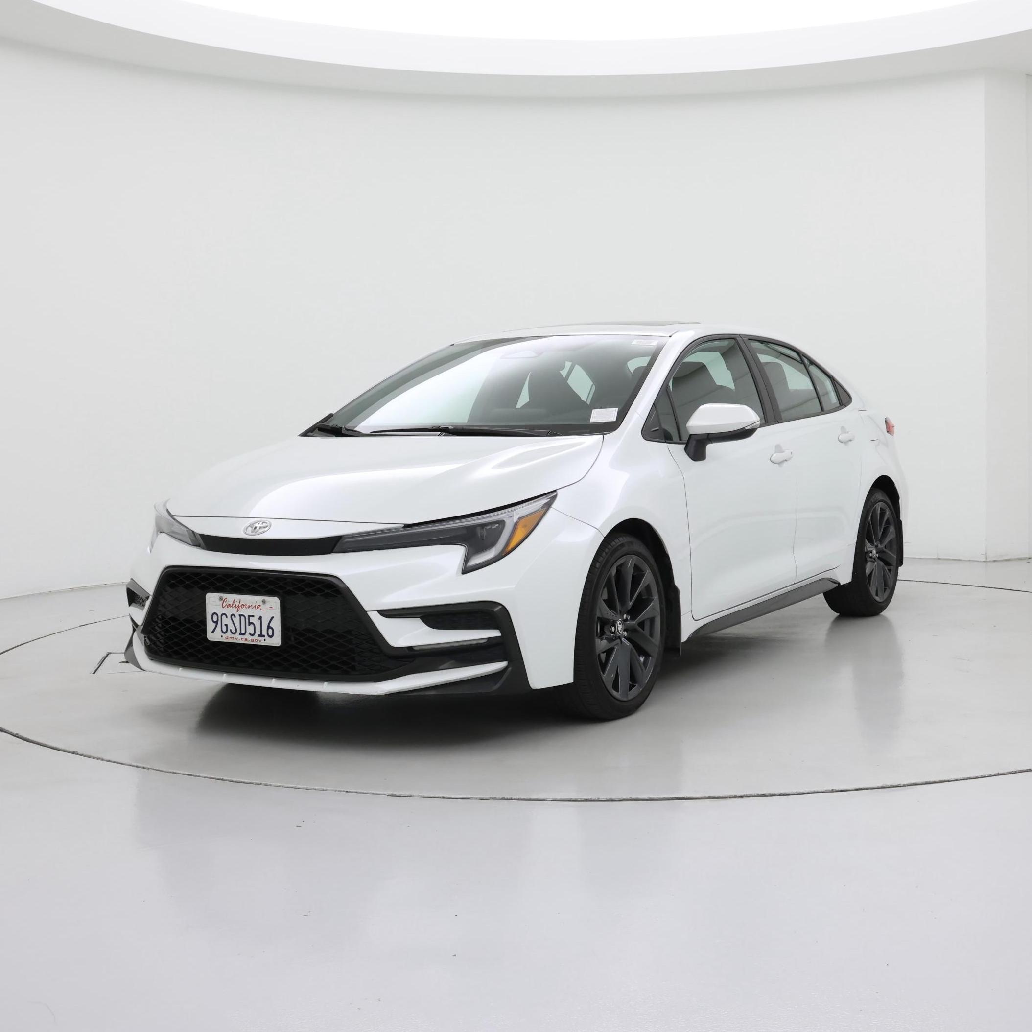 Thumbnail: 2023 Toyota Corolla - 4