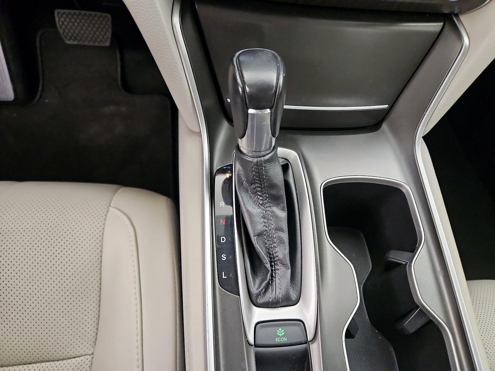 2019 Honda Accord EX-L - Photo 16