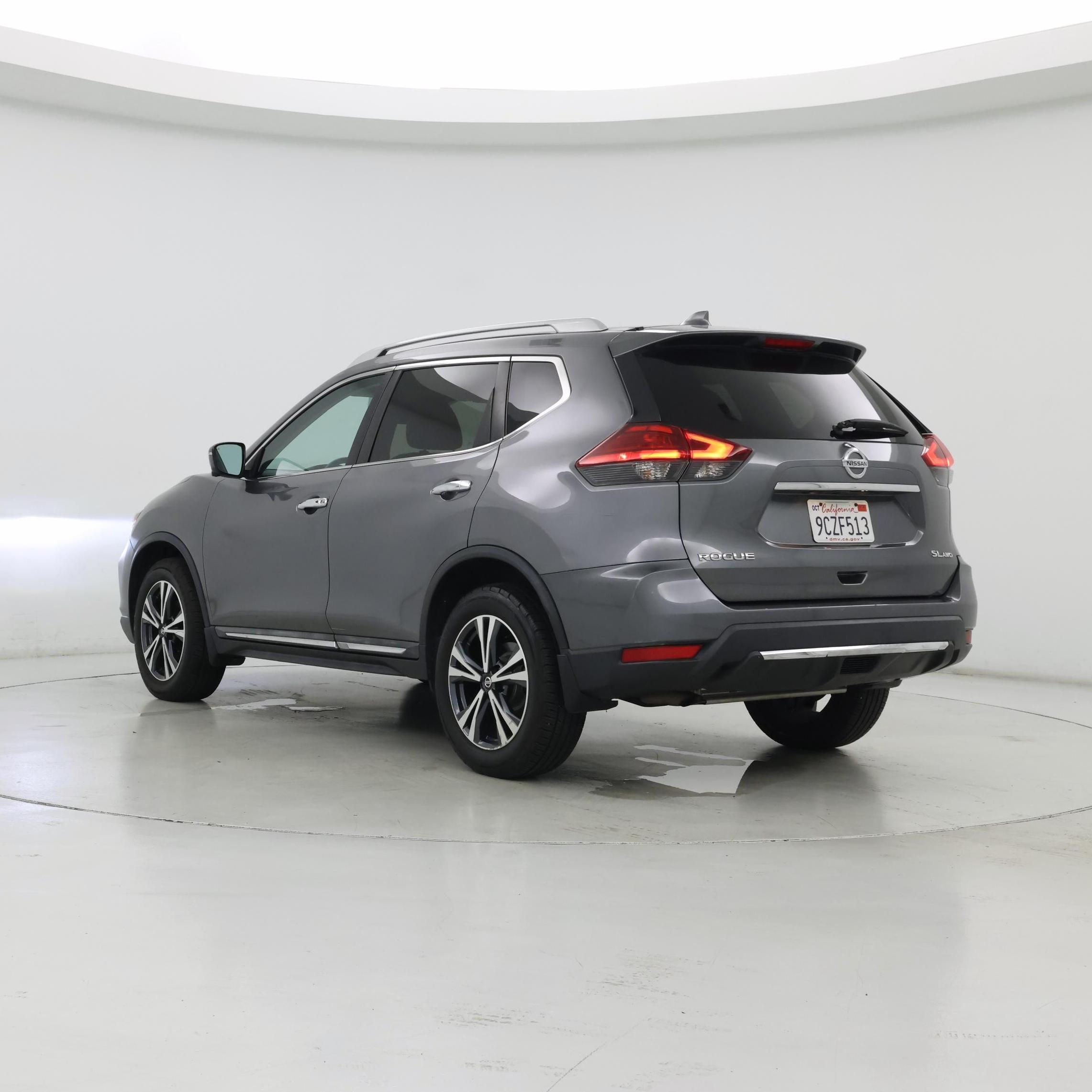 Thumbnail: 2017 Nissan Rogue - 2