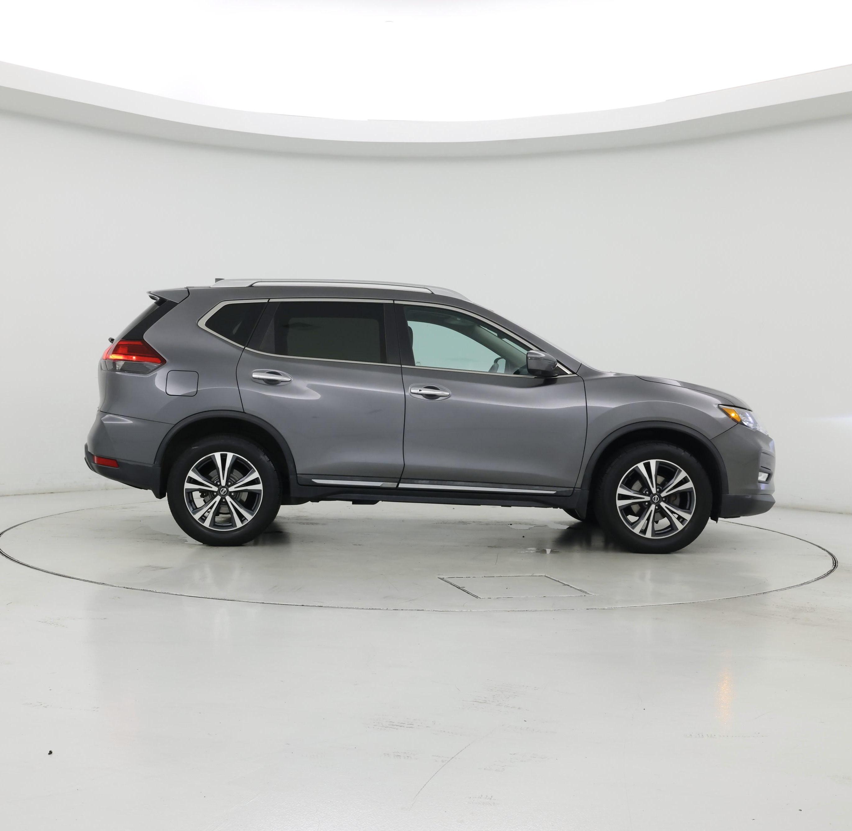 Thumbnail: 2017 Nissan Rogue - 7