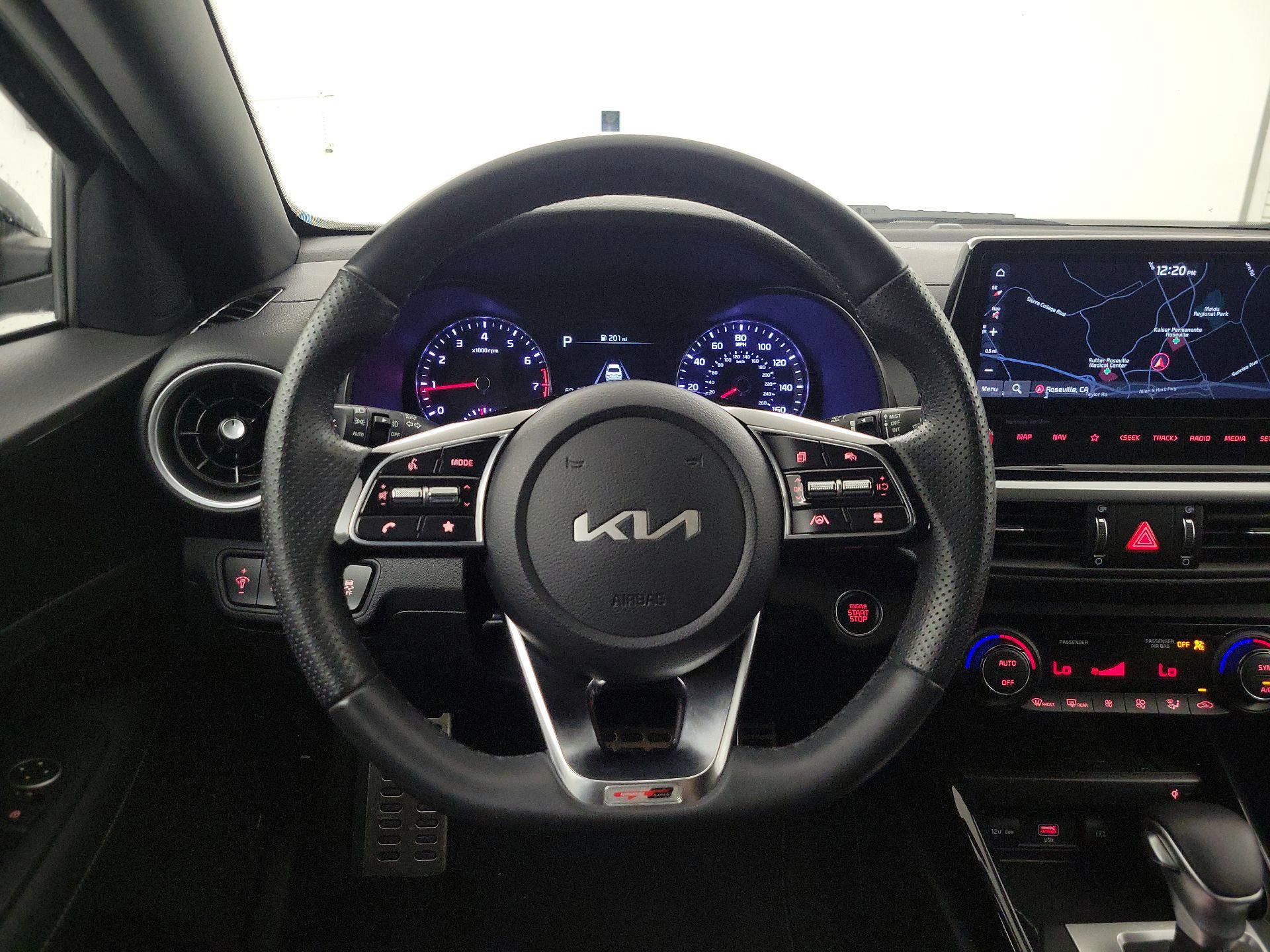 Thumbnail: 2023 Kia Forte - 10