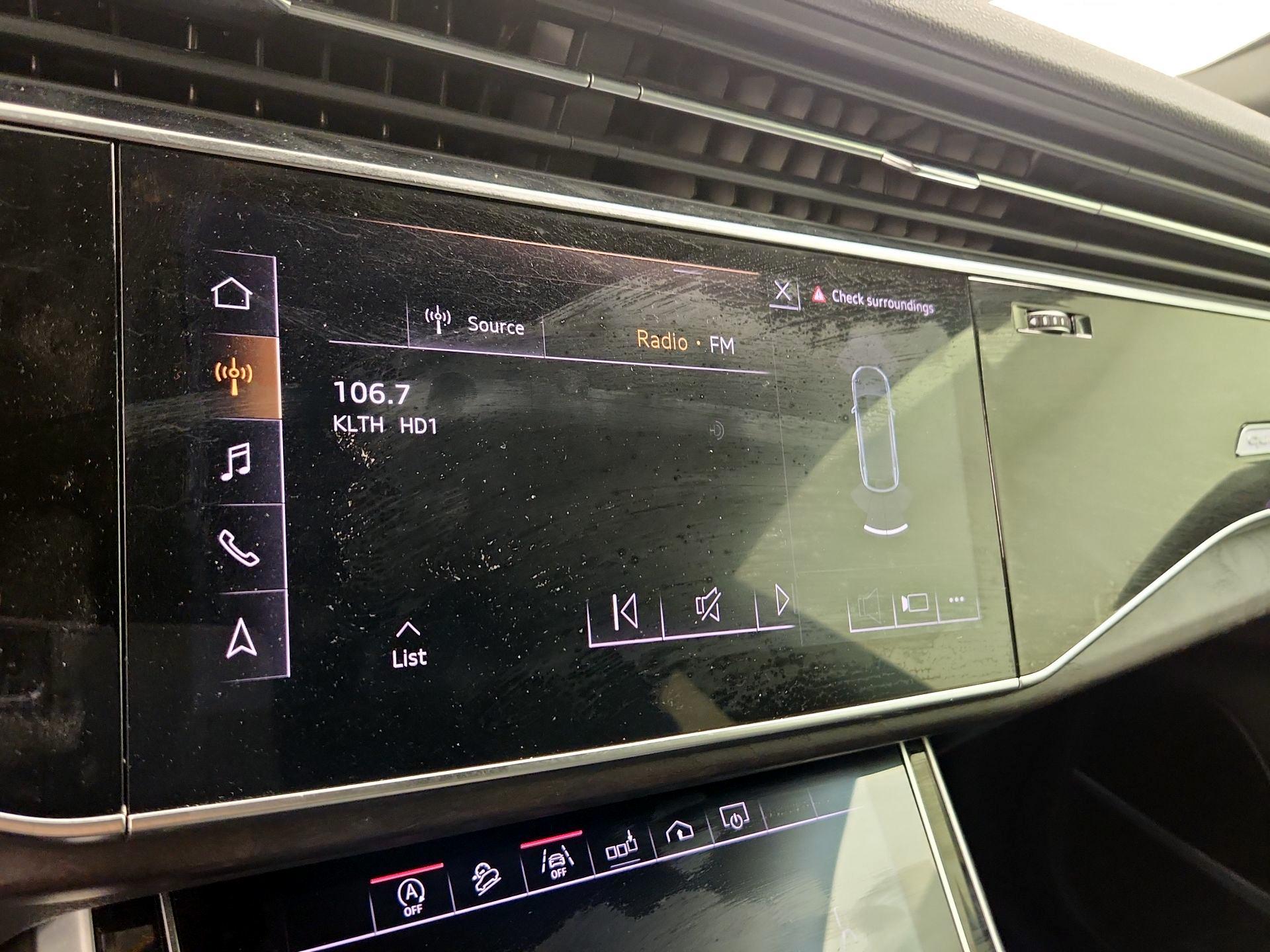 Thumbnail: 2019 Audi Q8 - 16