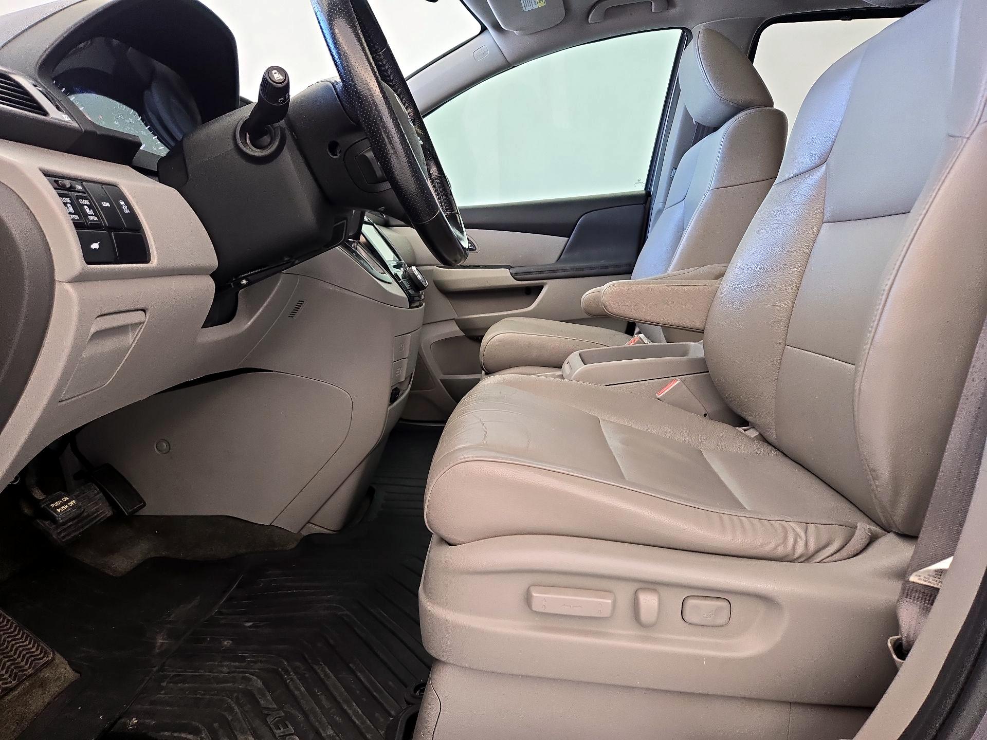 Thumbnail: 2016 Honda Odyssey - 11