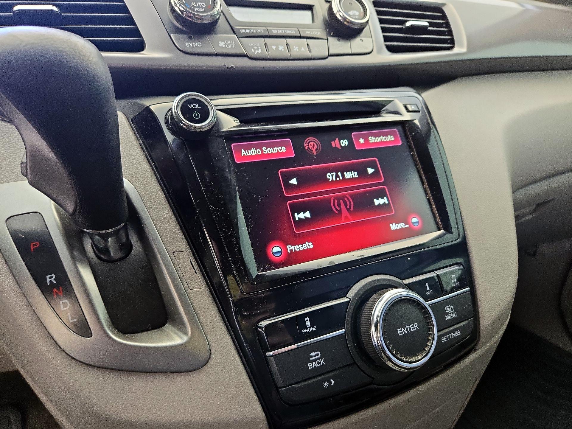 Thumbnail: 2016 Honda Odyssey - 15