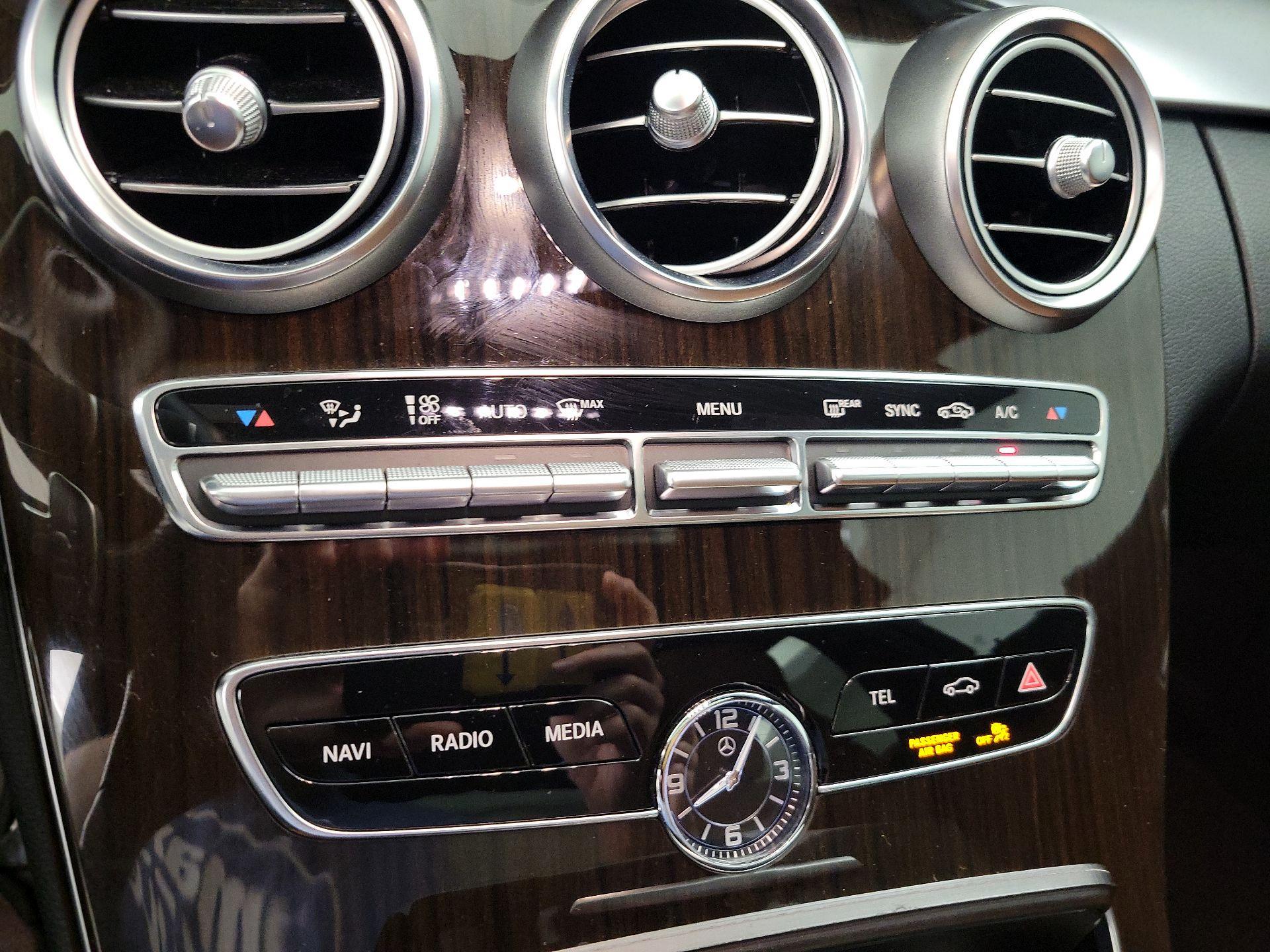 Thumbnail: 2019 Mercedes-Benz C-Class - 16