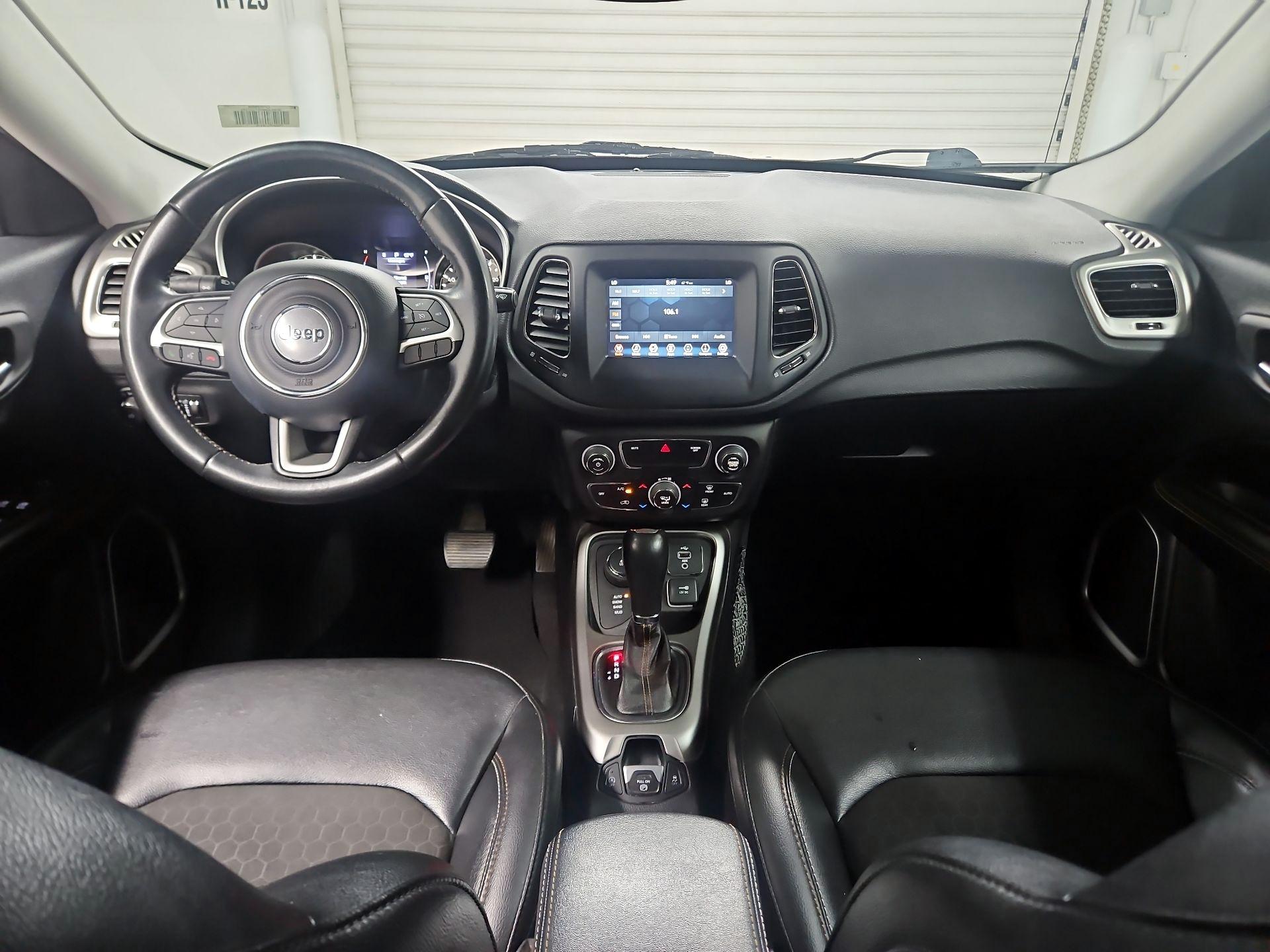Thumbnail: 2019 Jeep Compass - 9