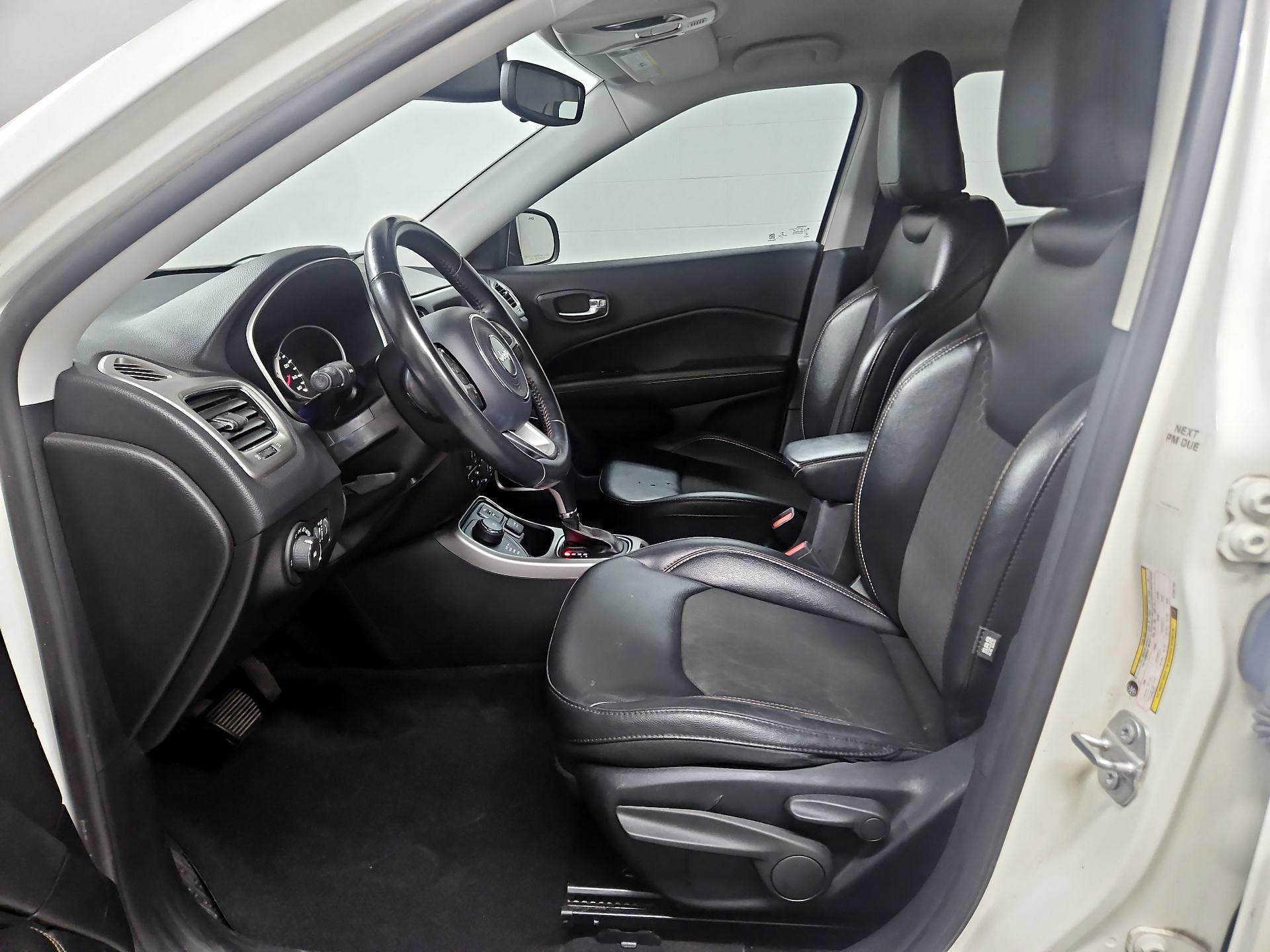 Thumbnail: 2019 Jeep Compass - 11