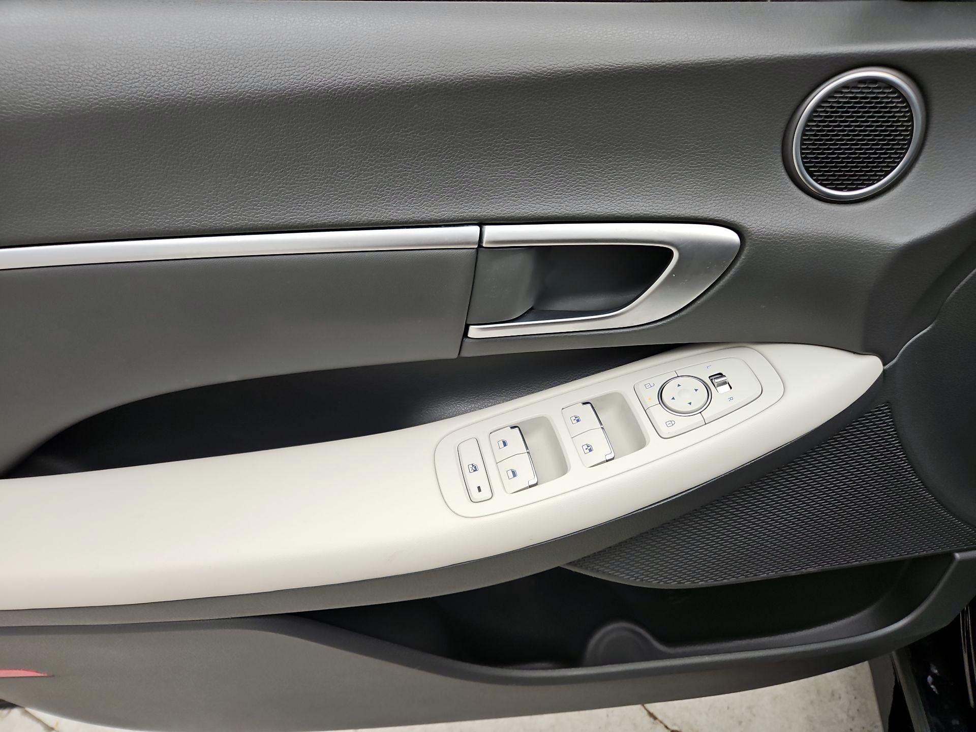 Thumbnail: 2024 Hyundai Sonata - 12