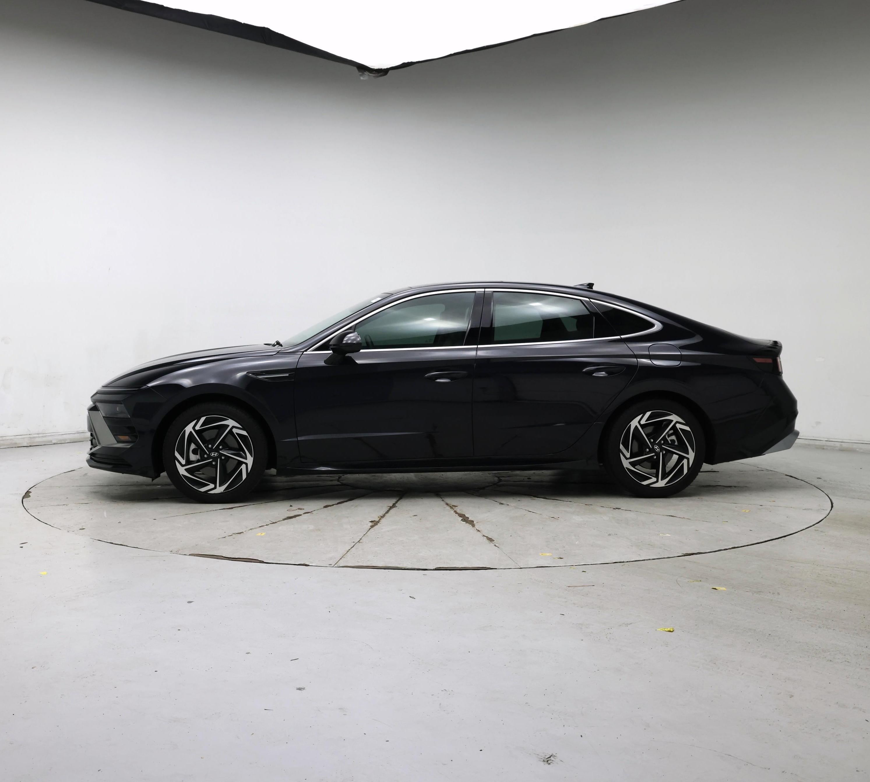 Thumbnail: 2024 Hyundai Sonata - 3