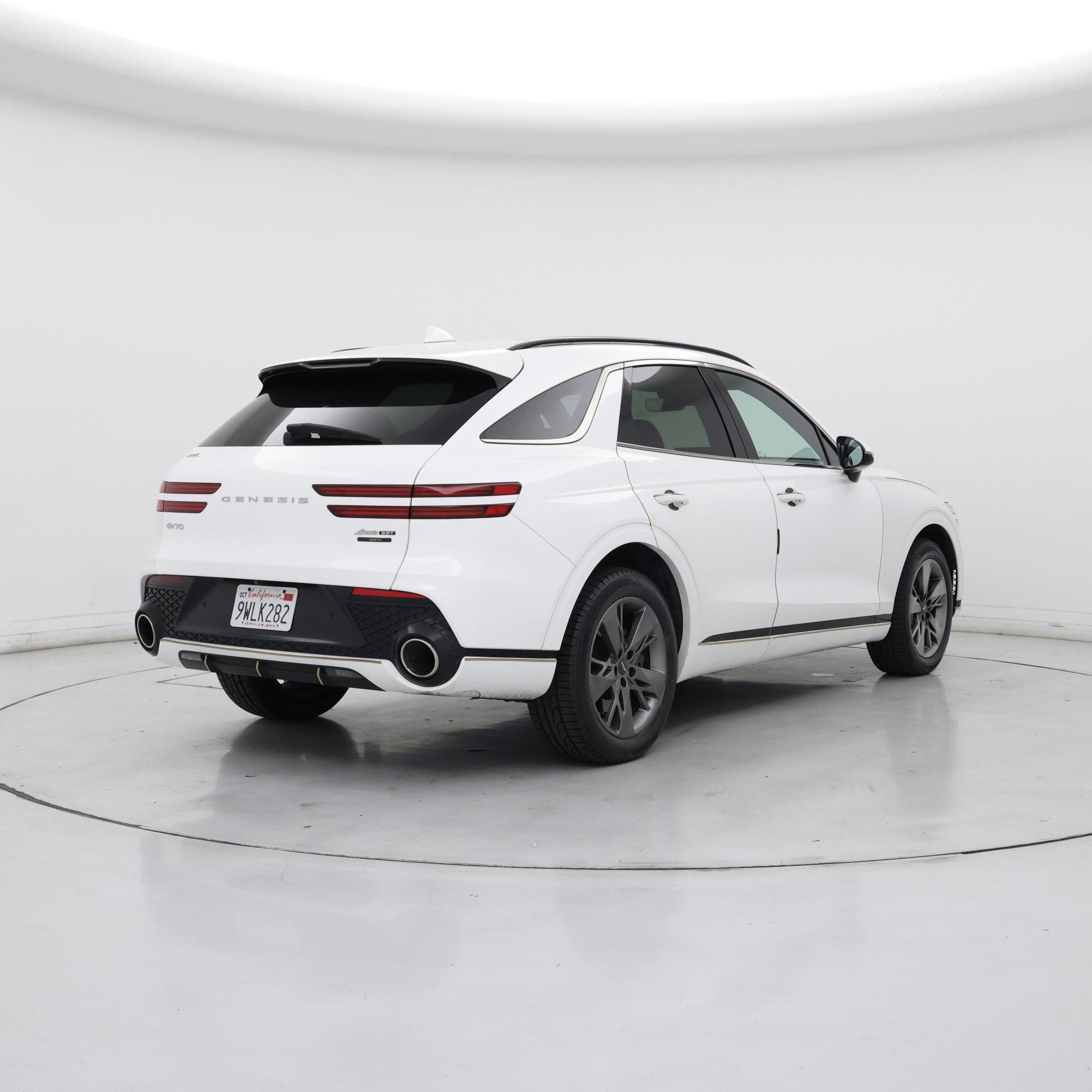 Thumbnail: 2022 Genesis GV70 - 8