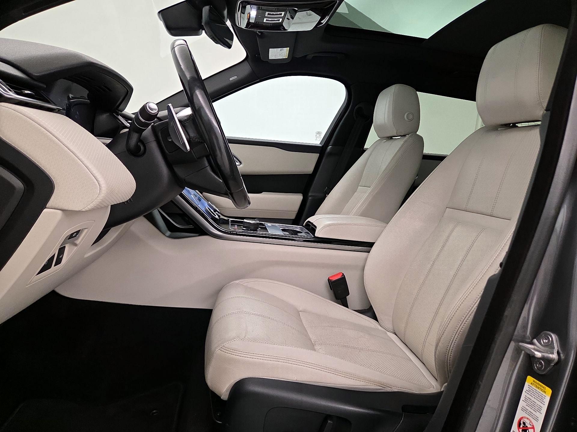 Thumbnail: 2018 Land Rover Range Rover Velar - 11