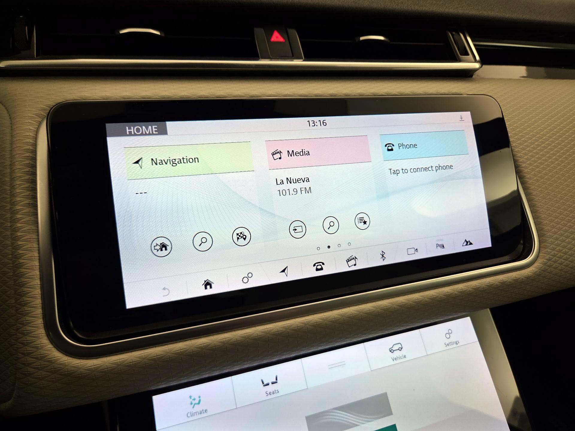 Thumbnail: 2018 Land Rover Range Rover Velar - 16