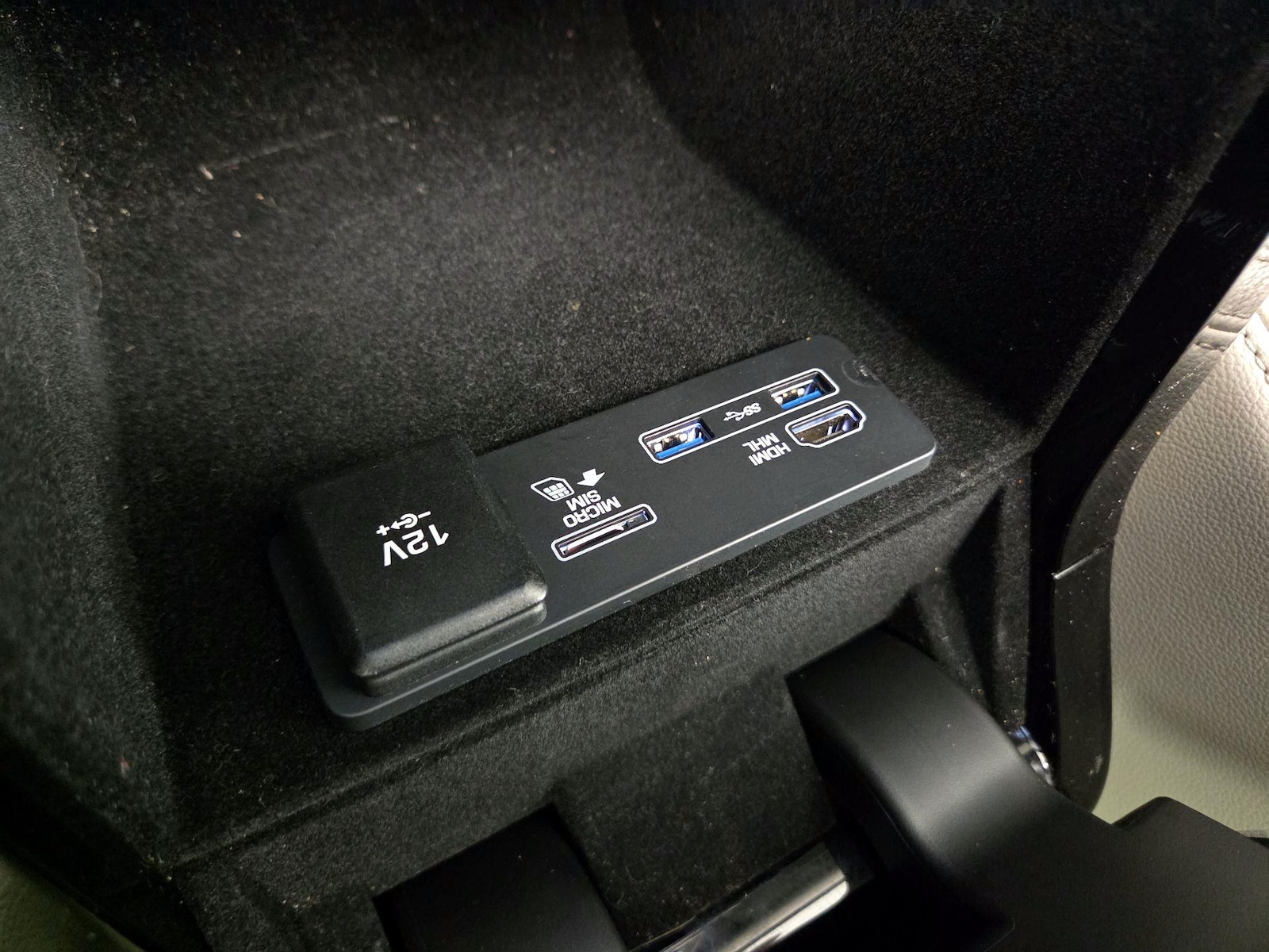 2018 Land Rover Range Rover Velar SE - Photo 20