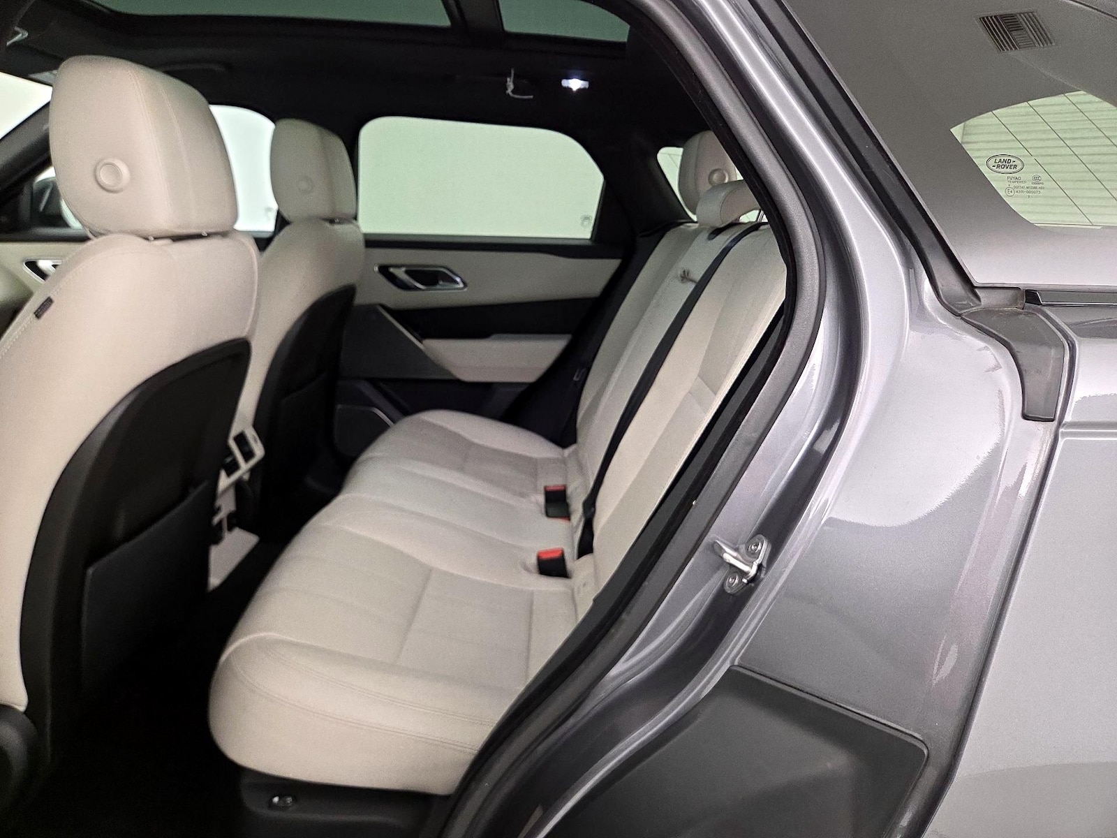 2018 Land Rover Range Rover Velar SE - Photo 22