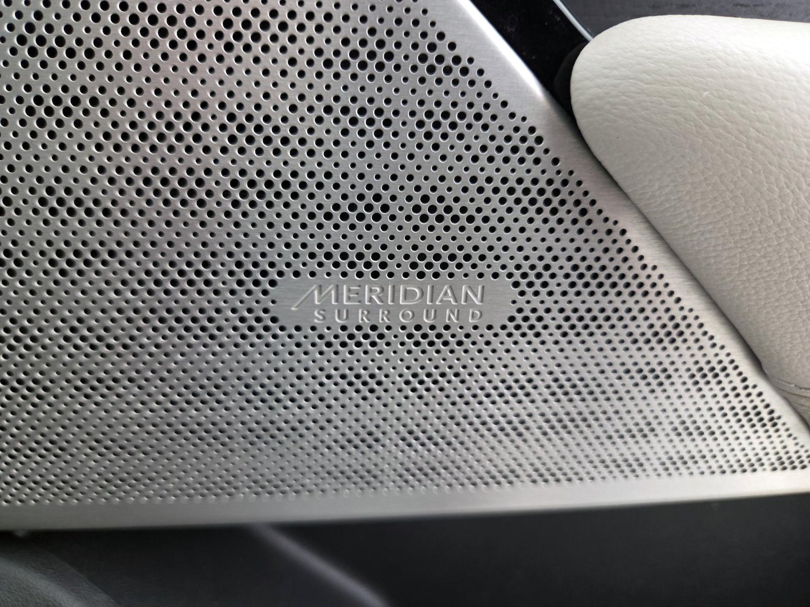 2018 Land Rover Range Rover Velar SE - Photo 26