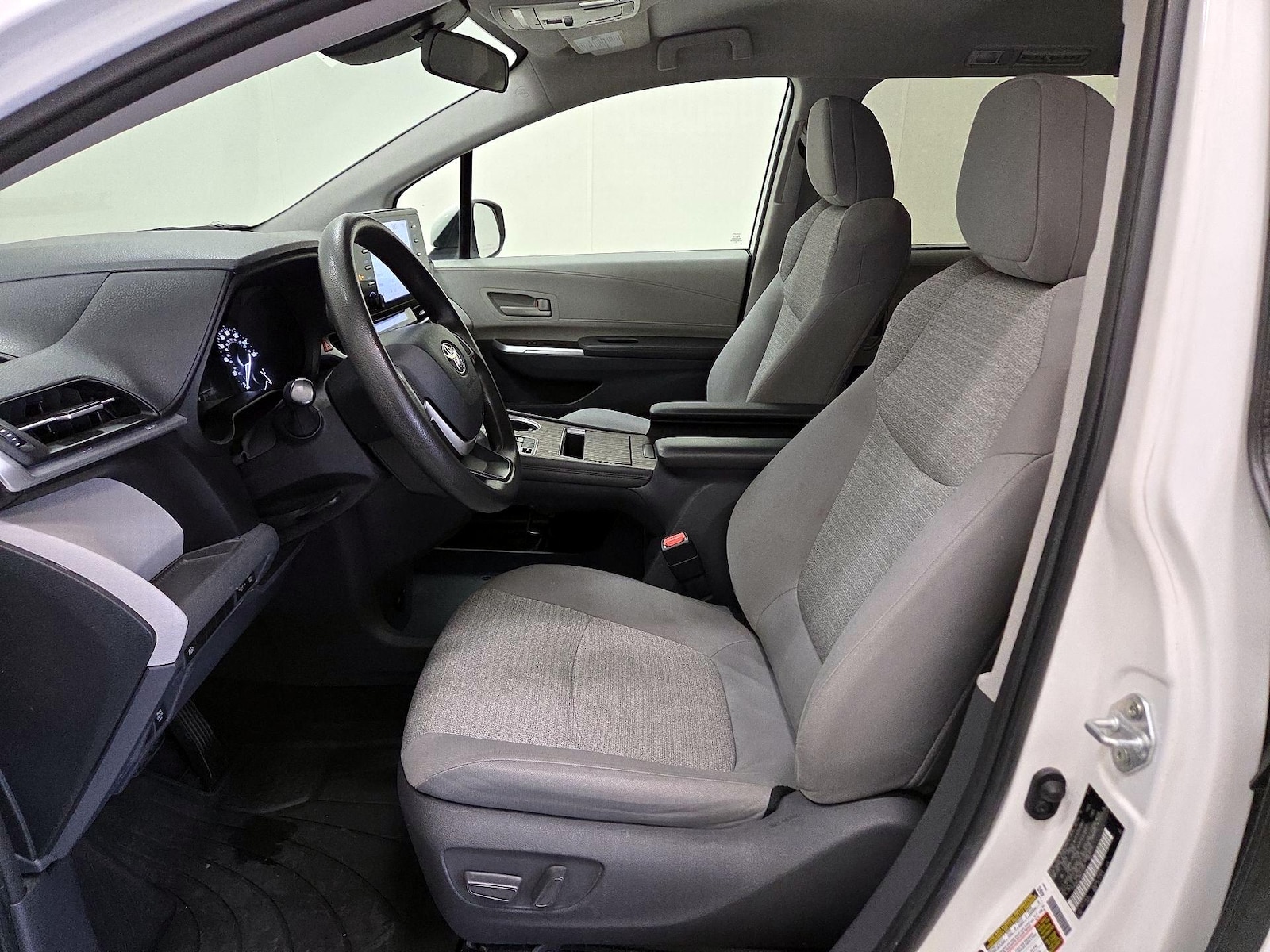 Power Seat(s) & Side Airbags