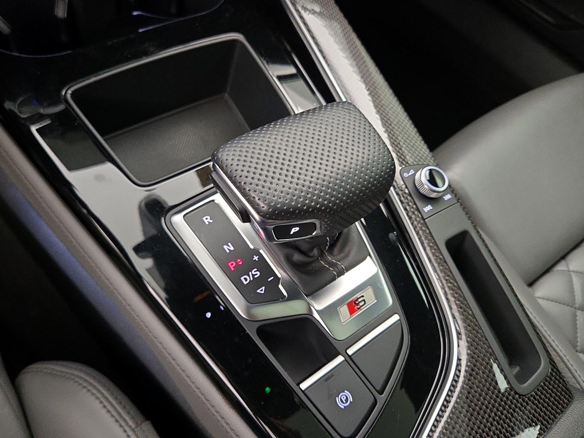 Thumbnail: 2021 Audi S5 - 17