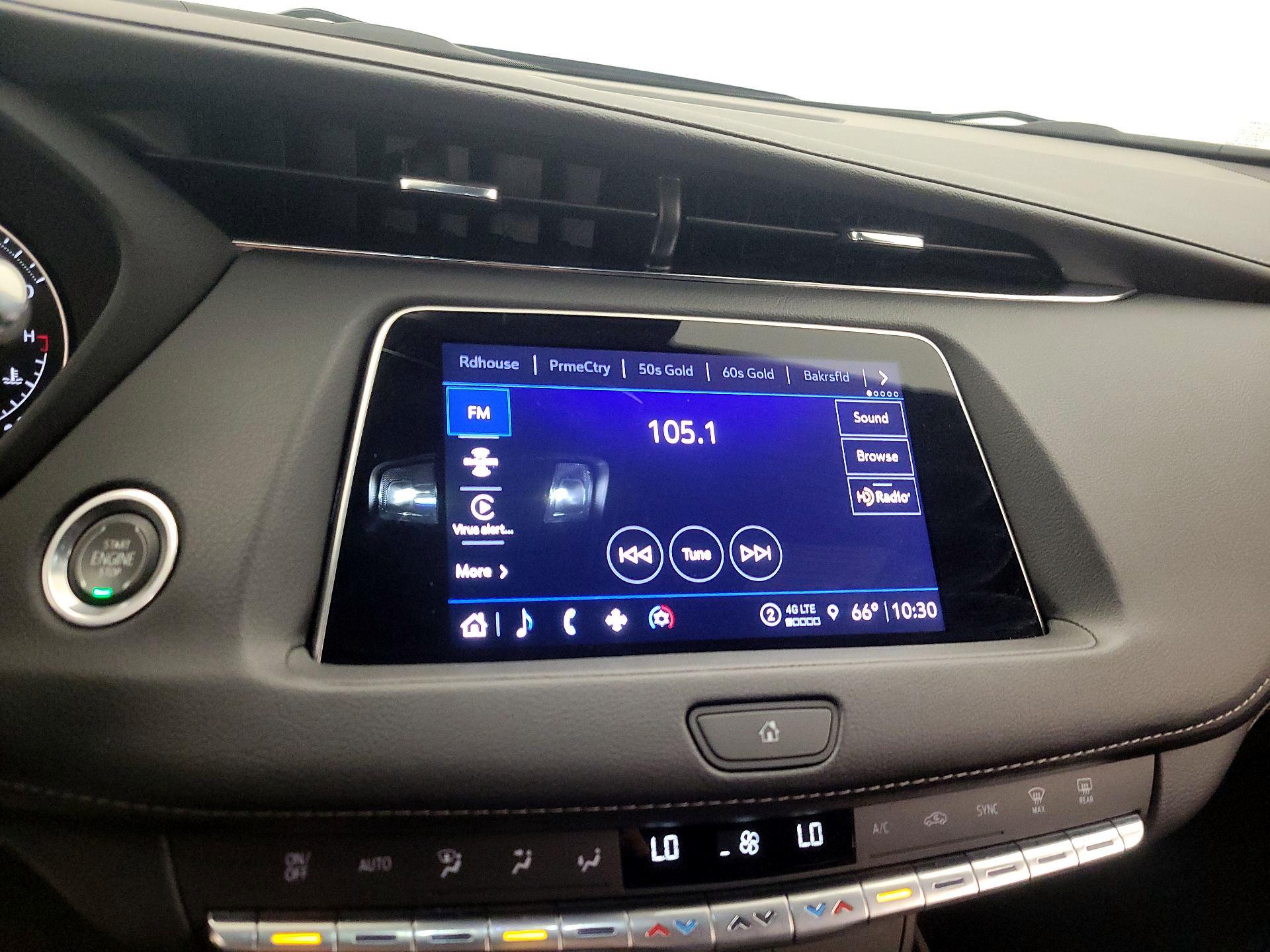 Thumbnail: 2023 Cadillac XT4 - 15