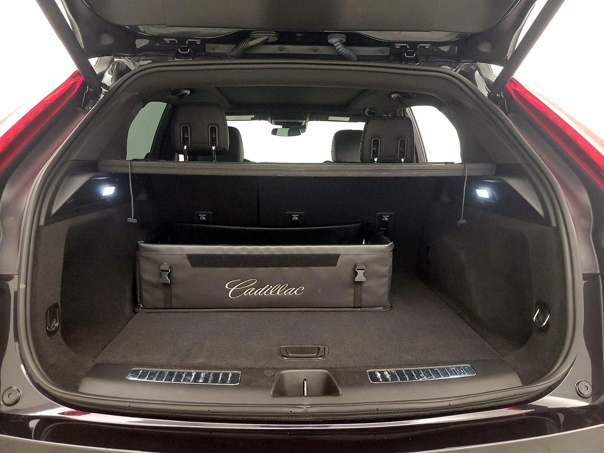 Thumbnail: 2023 Cadillac XT4 - 20