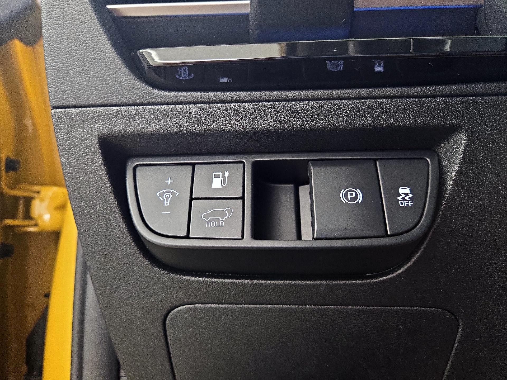 Thumbnail: 2022 Kia EV6 - 13