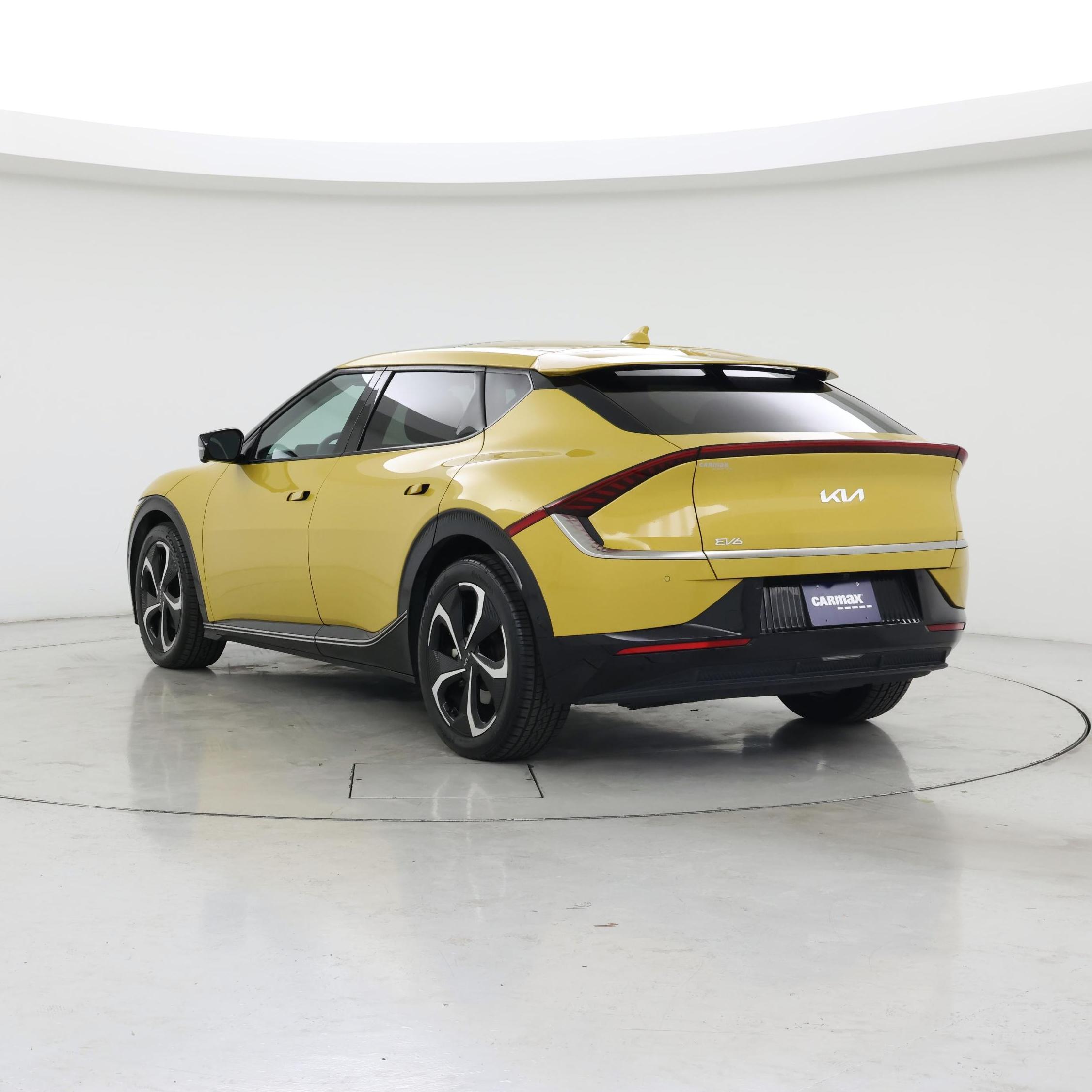 Thumbnail: 2022 Kia EV6 - 2