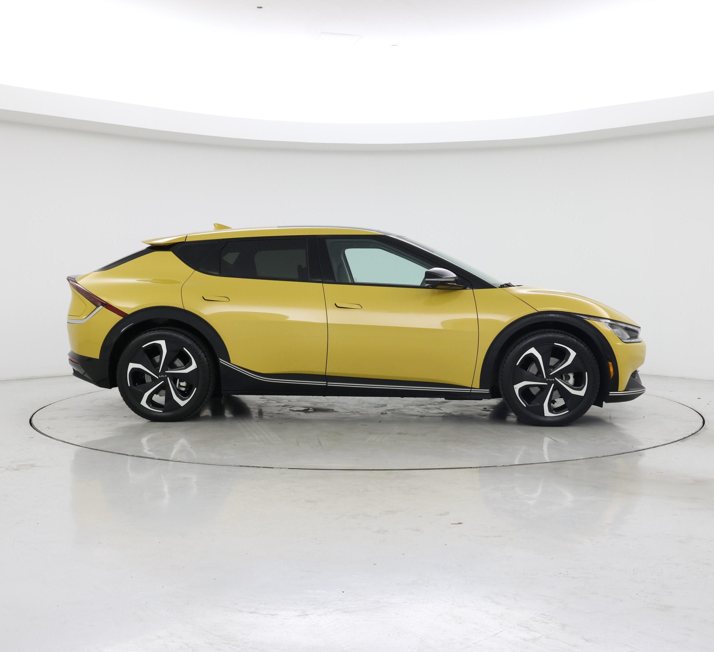 Thumbnail: 2022 Kia EV6 - 7