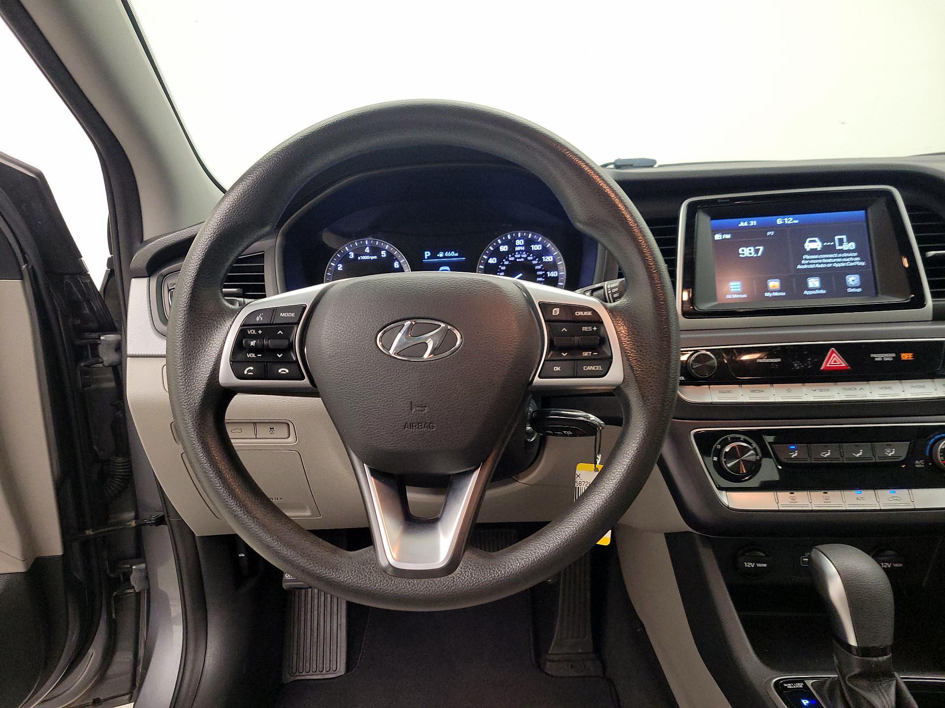 Thumbnail: 2019 Hyundai Sonata - 10