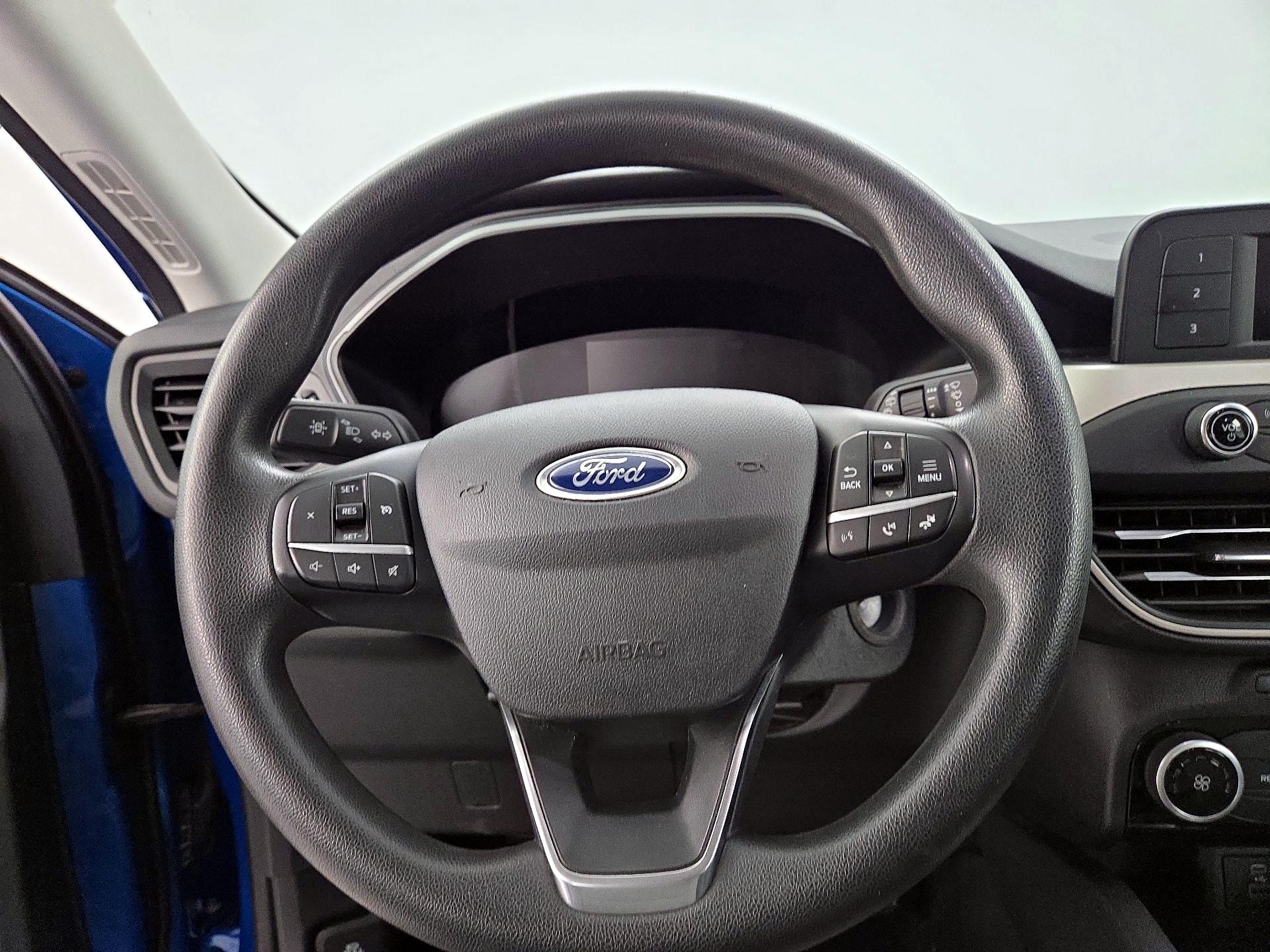 Thumbnail: 2021 Ford Escape - 10