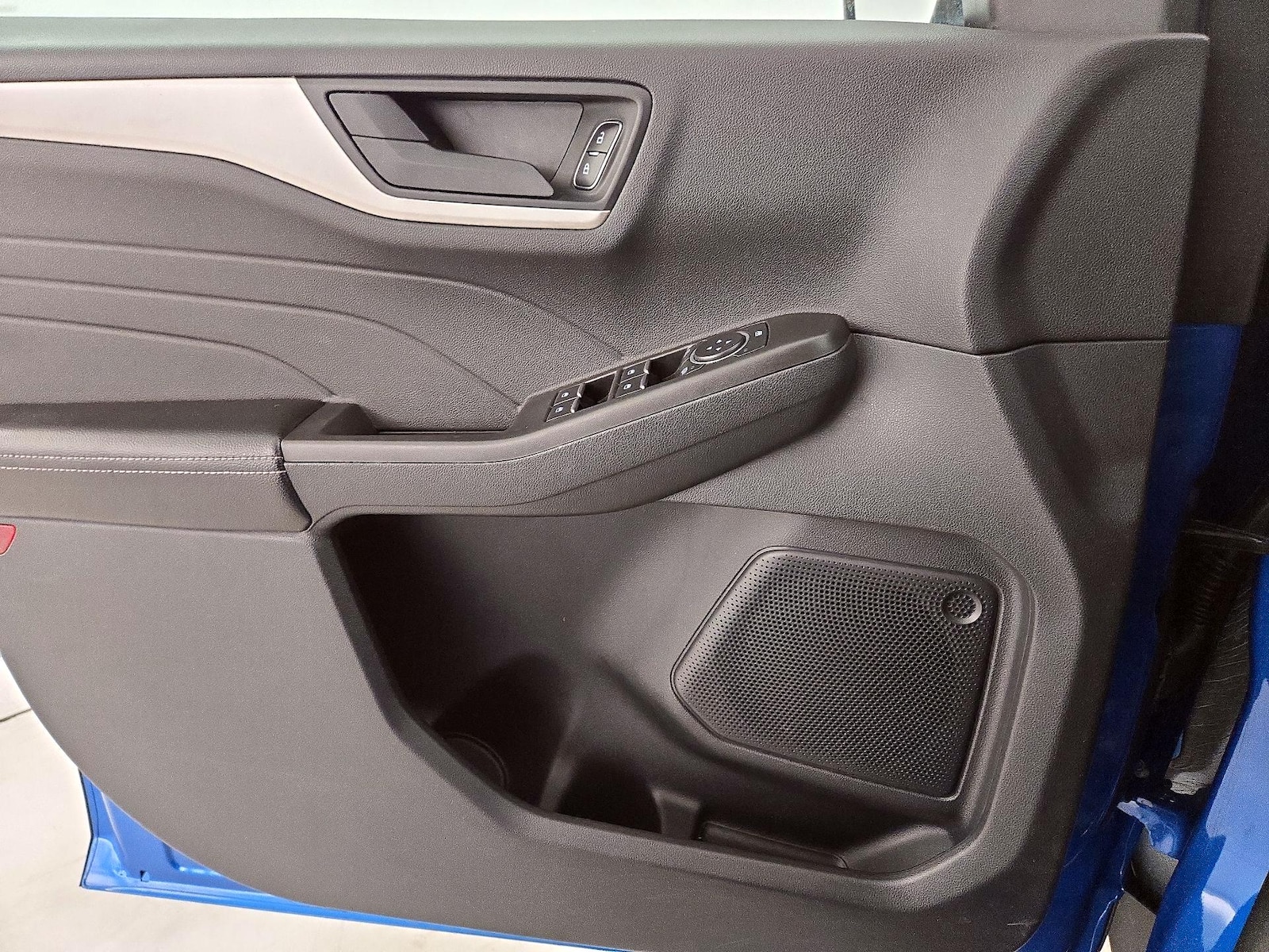 2021 Ford Escape S - Photo 13