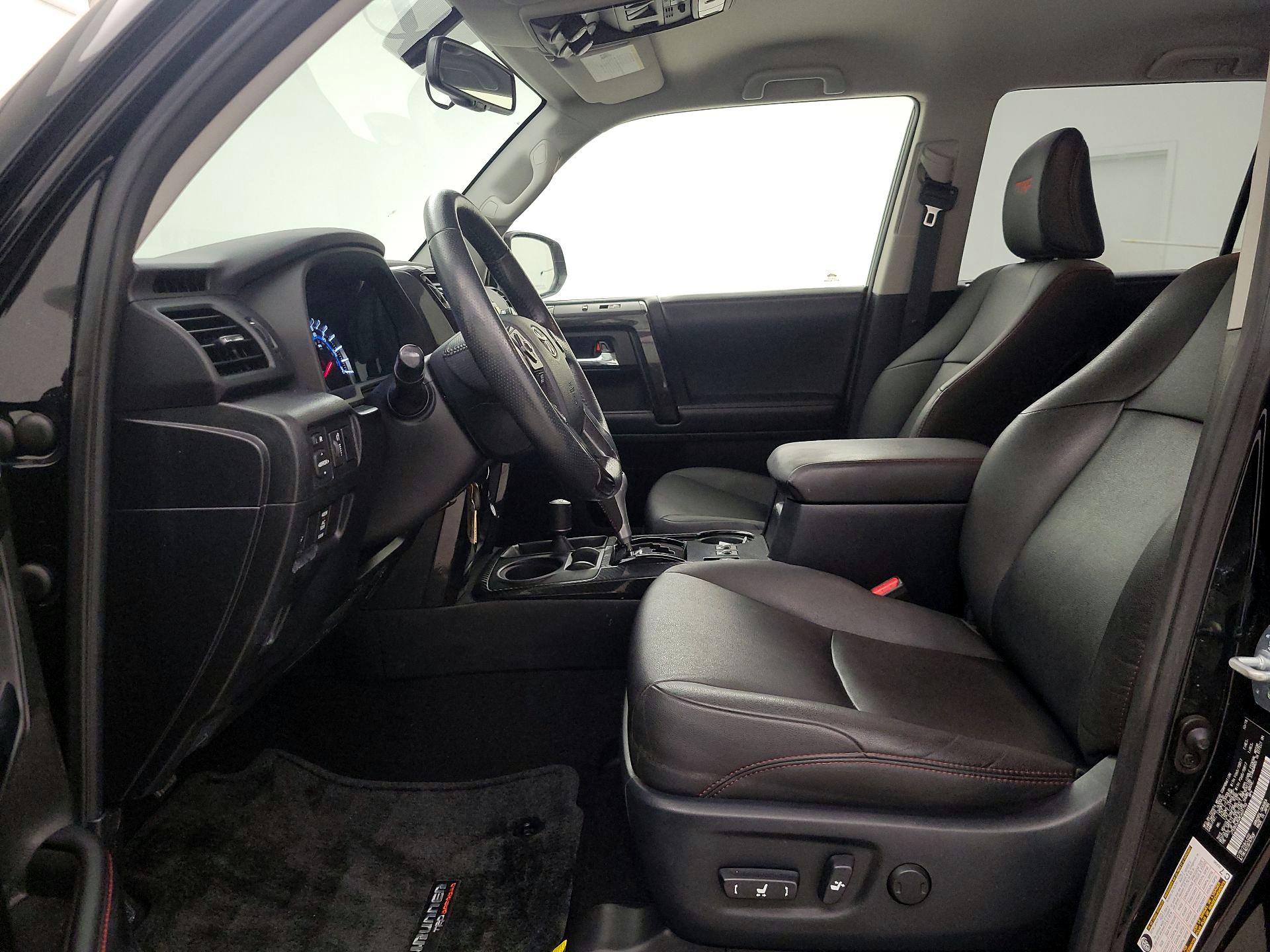 Thumbnail: 2019 Toyota 4Runner - 11