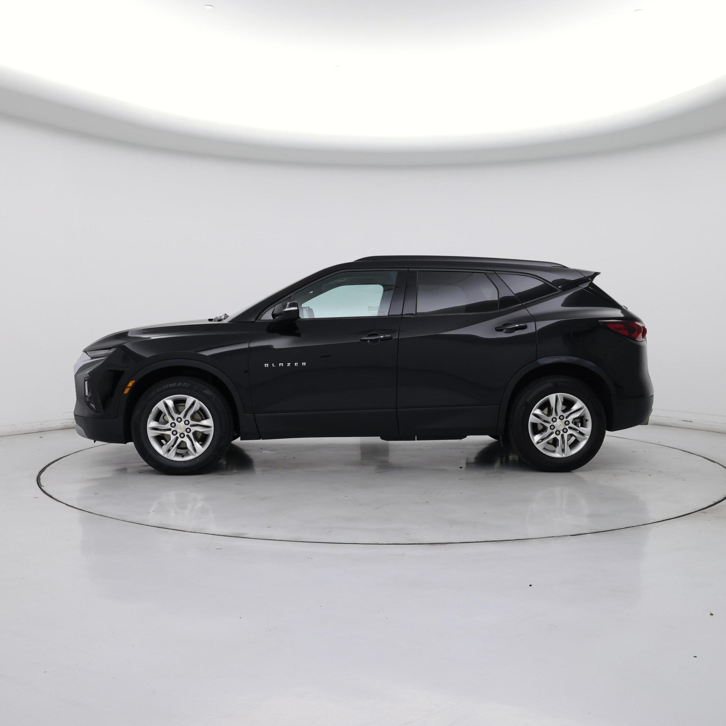 Thumbnail: 2020 Chevrolet Blazer - 3