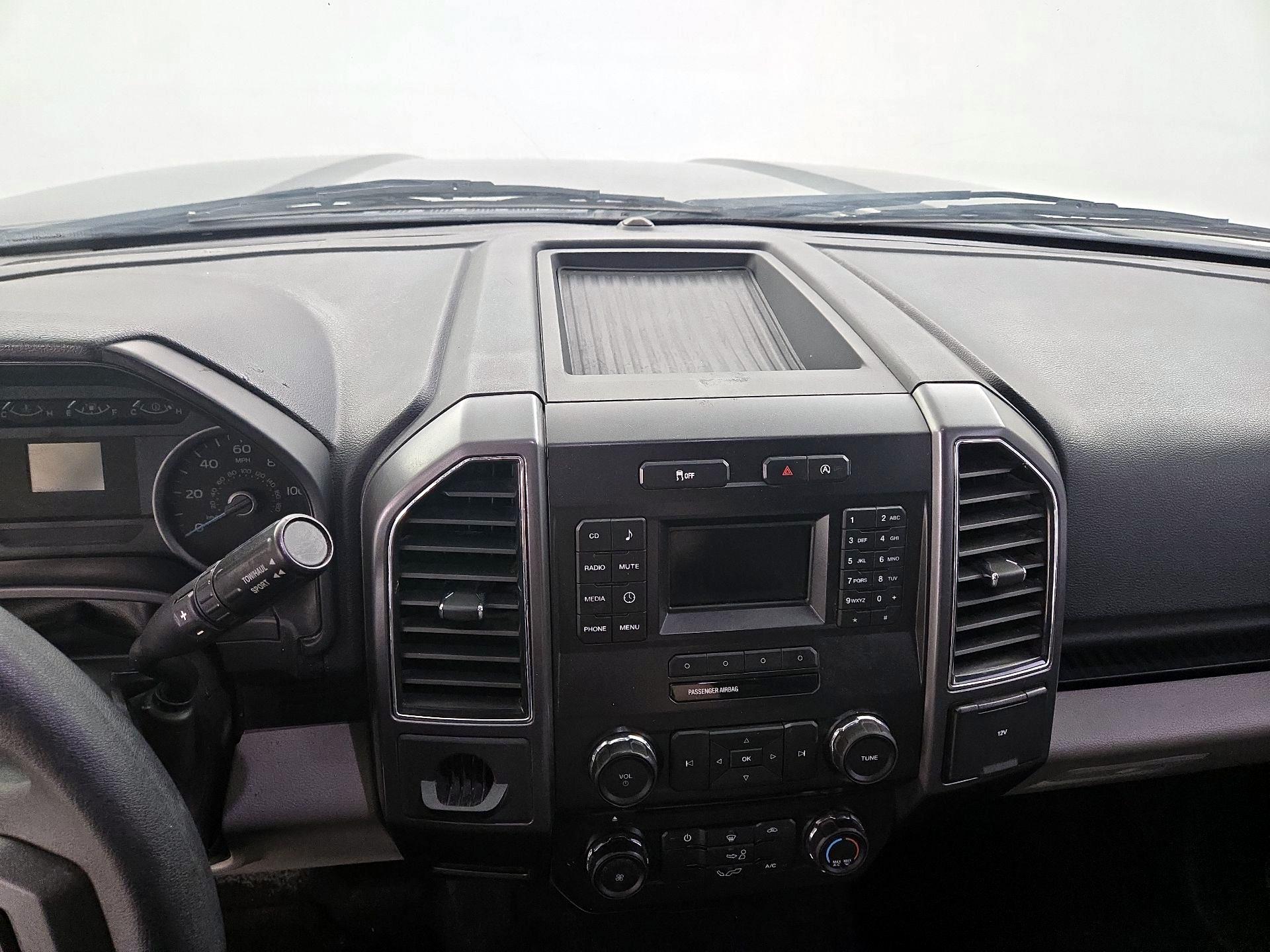 Thumbnail: 2017 Ford F-150 - 16
