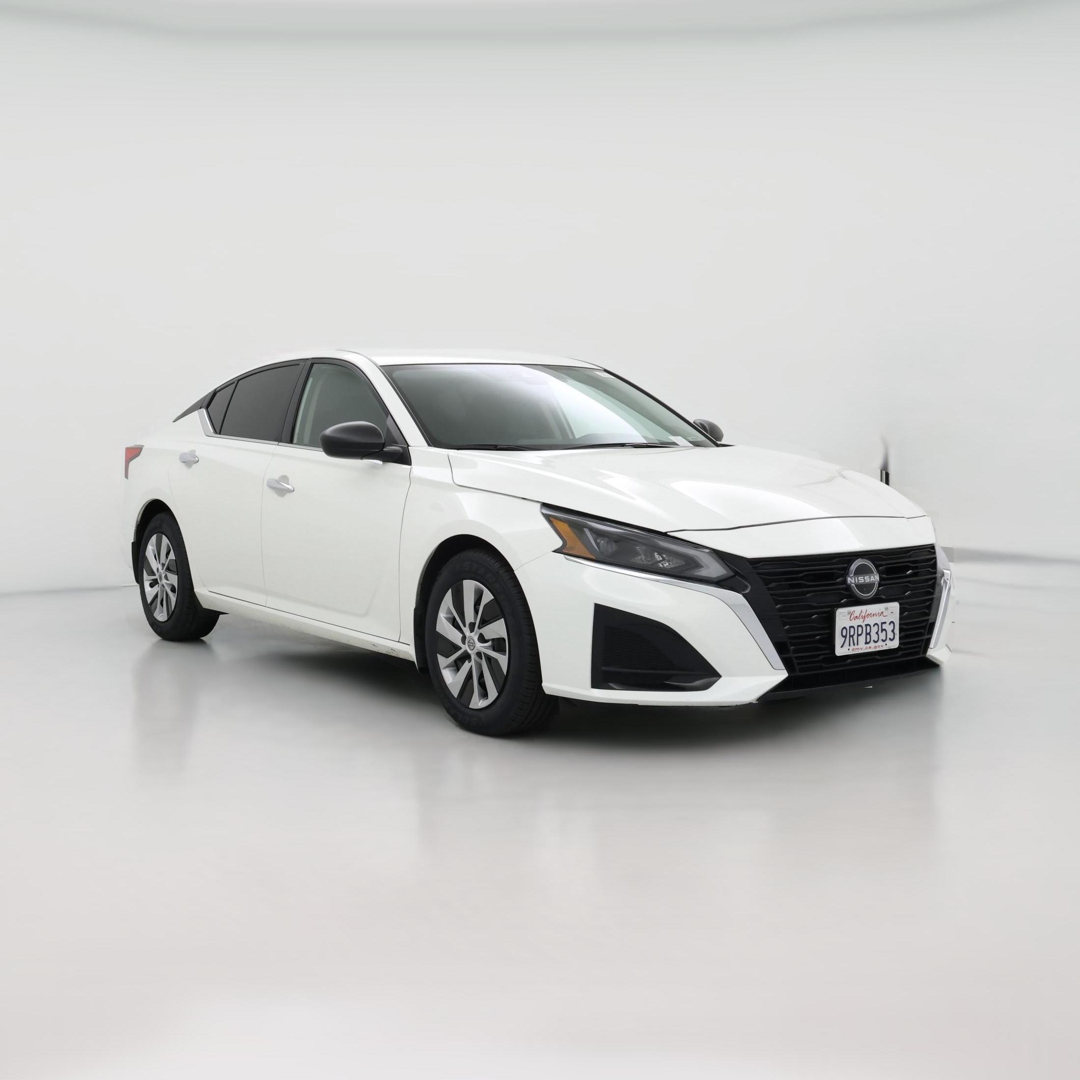 Thumbnail: 2025 Nissan Altima - 1
