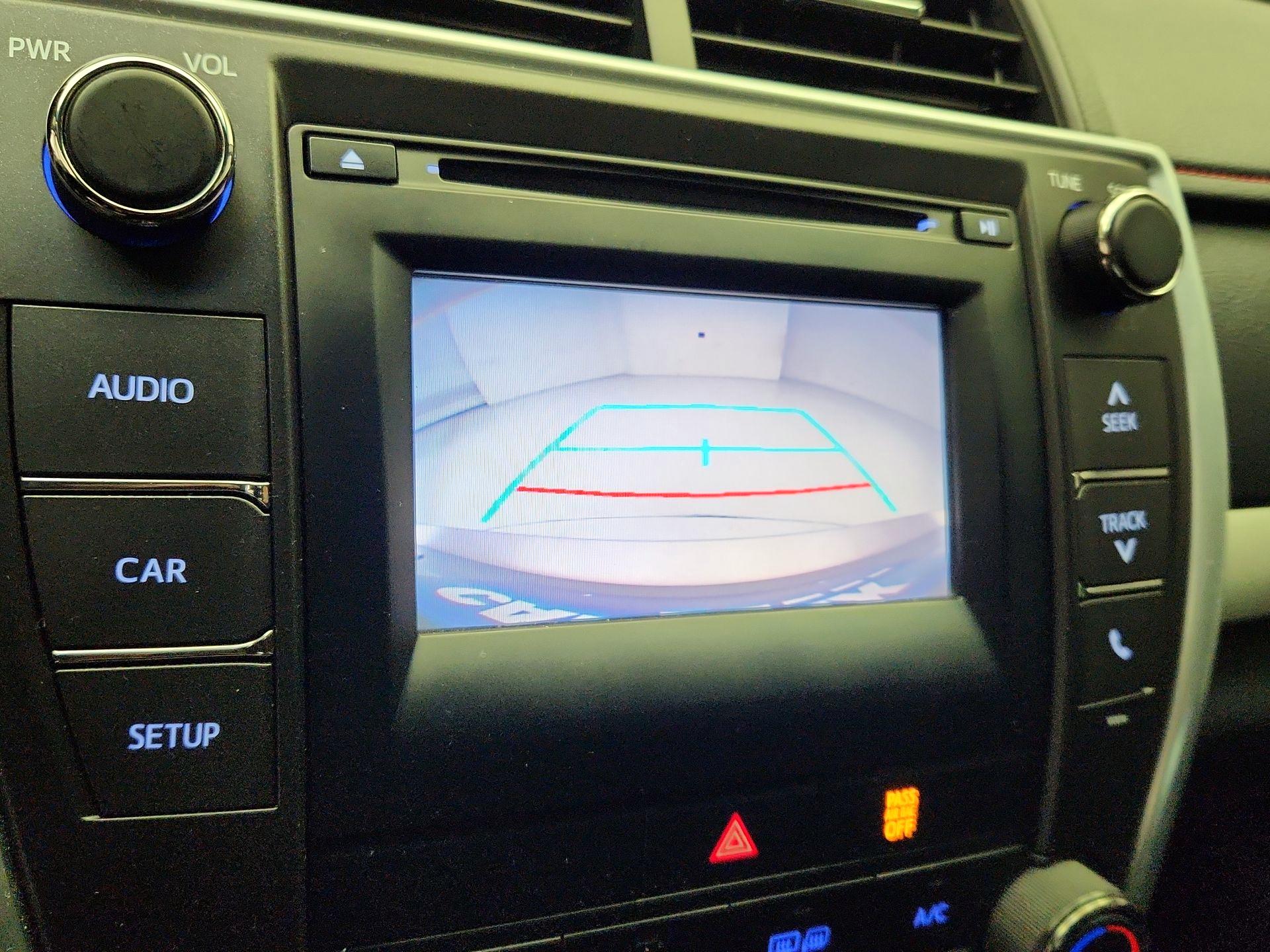 Thumbnail: 2016 Toyota Camry - 14
