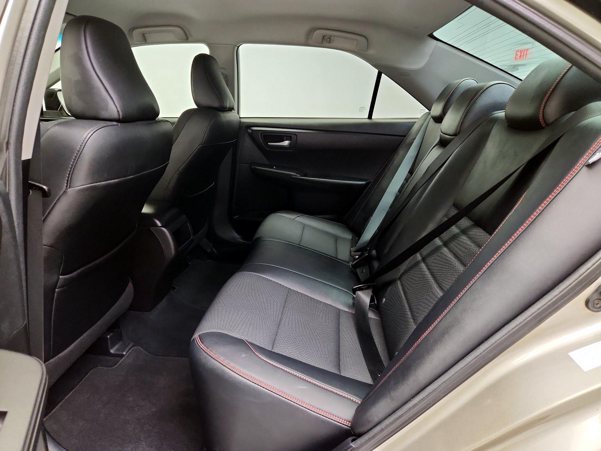 Thumbnail: 2016 Toyota Camry - 19