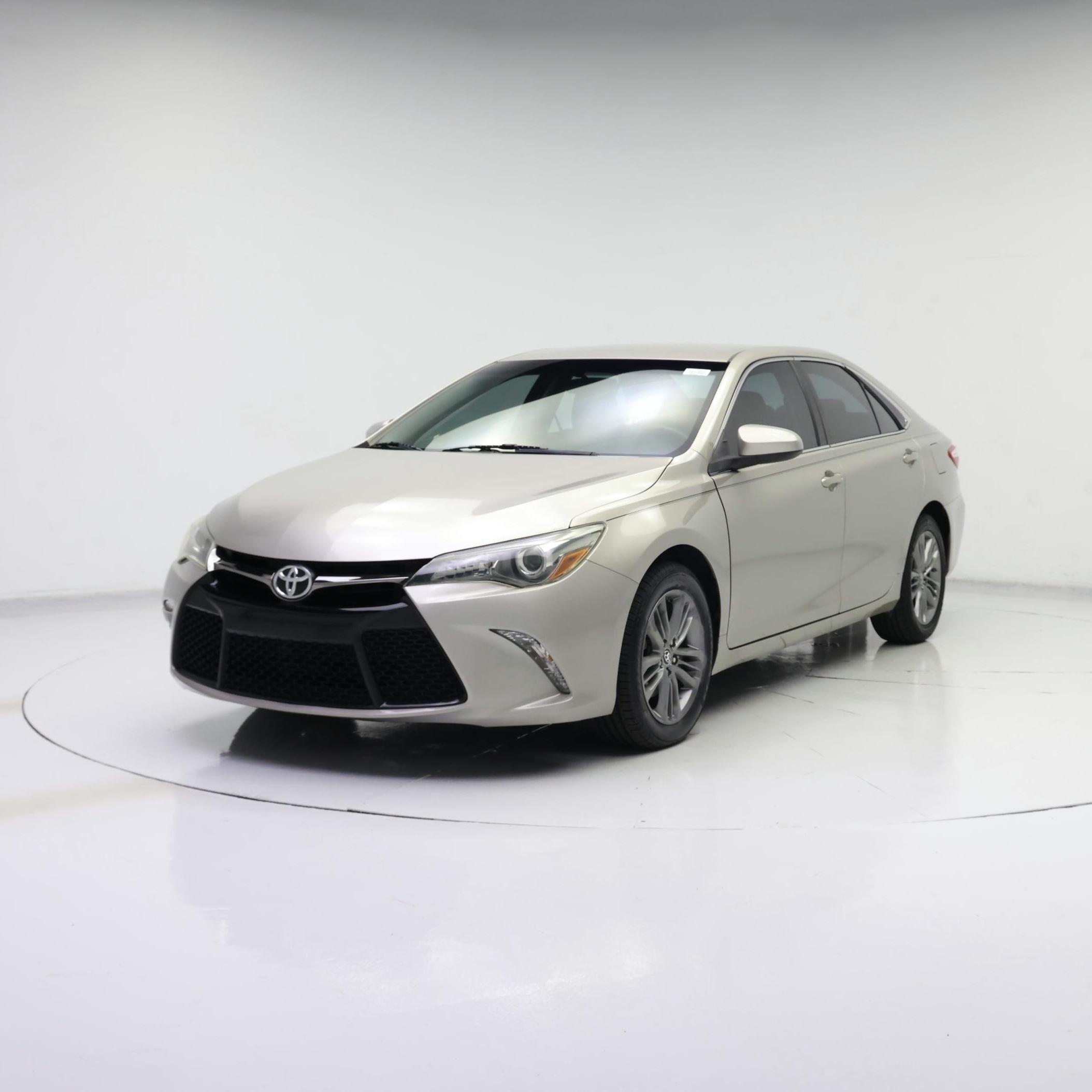 Thumbnail: 2016 Toyota Camry - 4