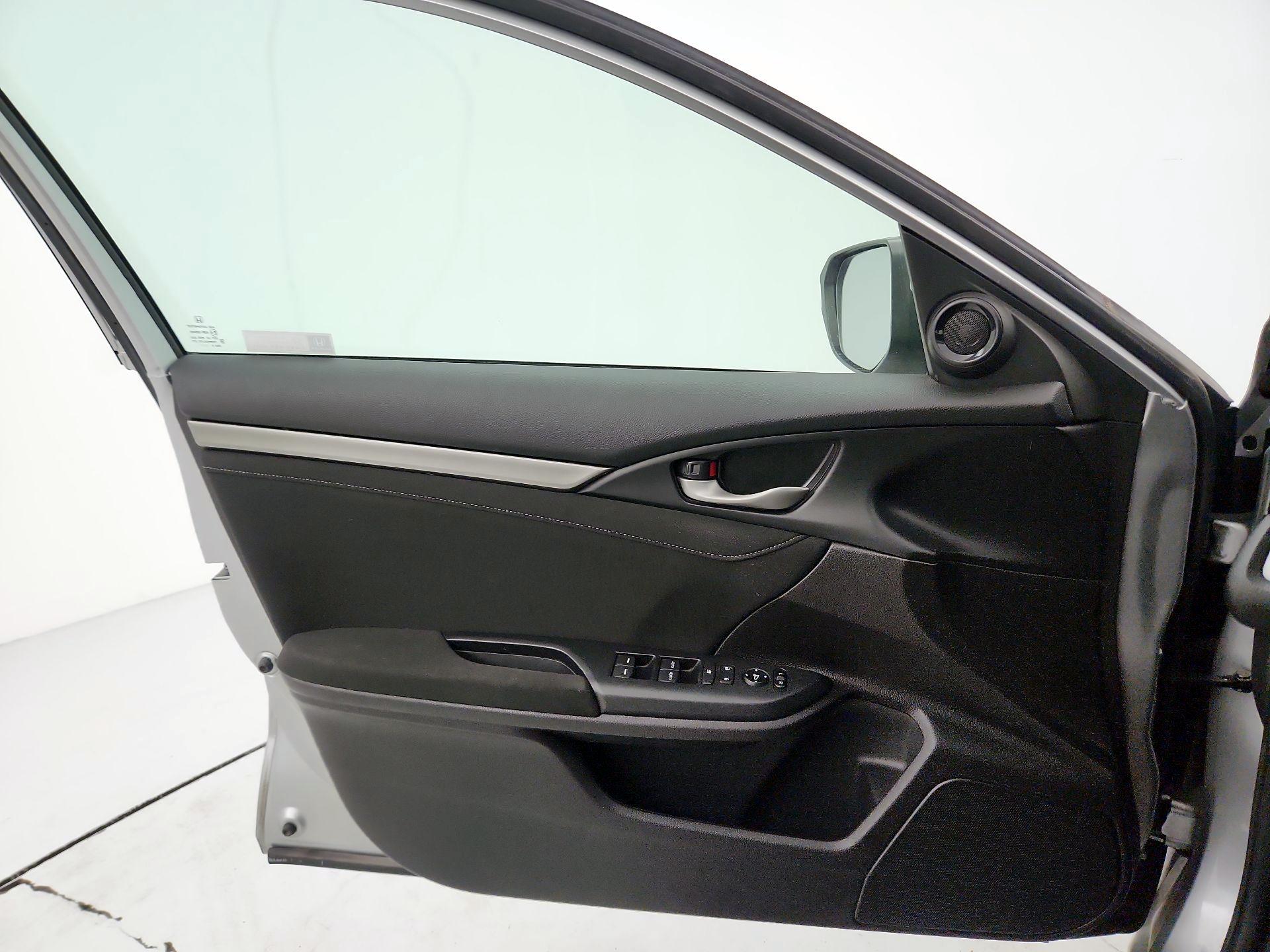 Thumbnail: 2020 Honda Civic - 10