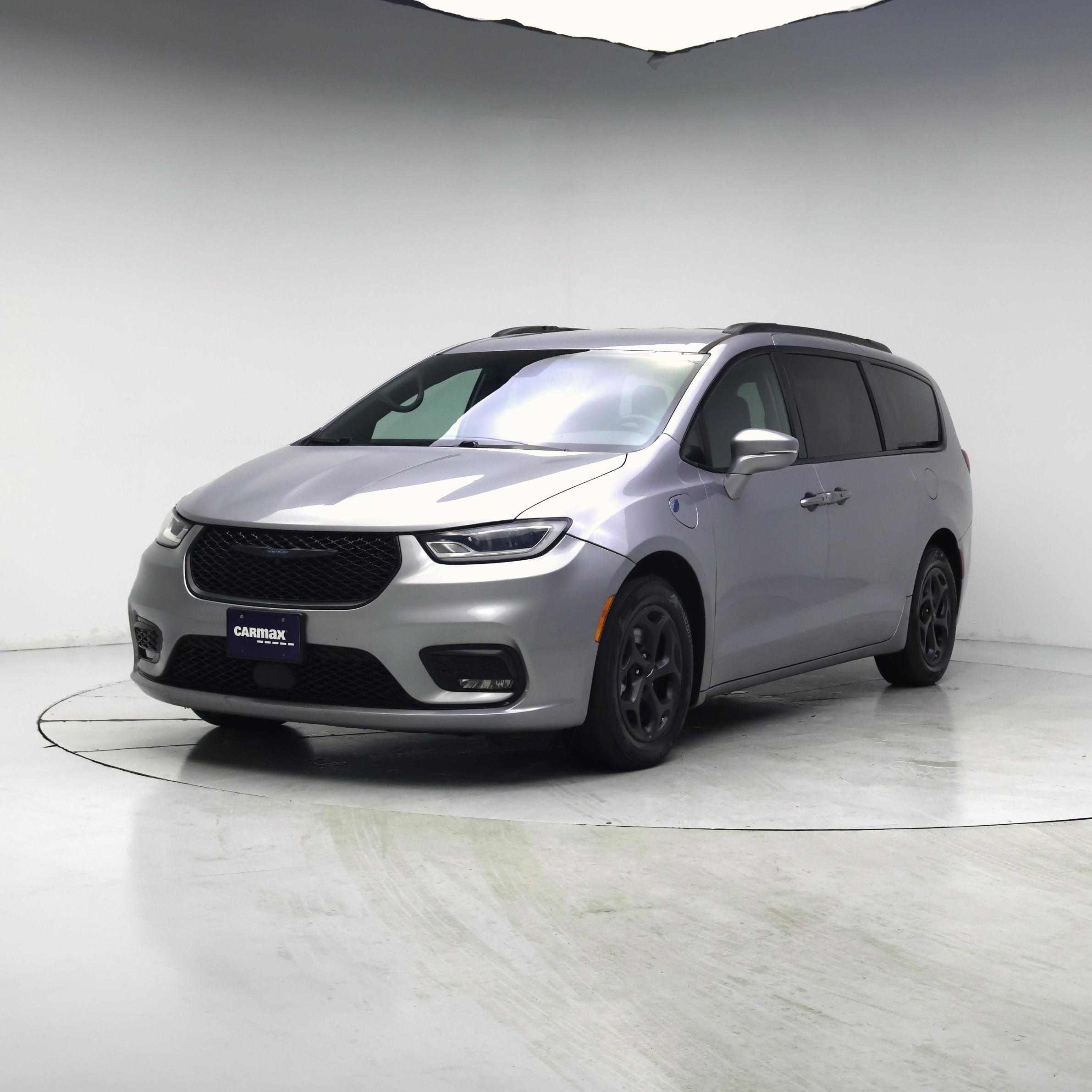 Thumbnail: 2021 Chrysler Pacifica - 4