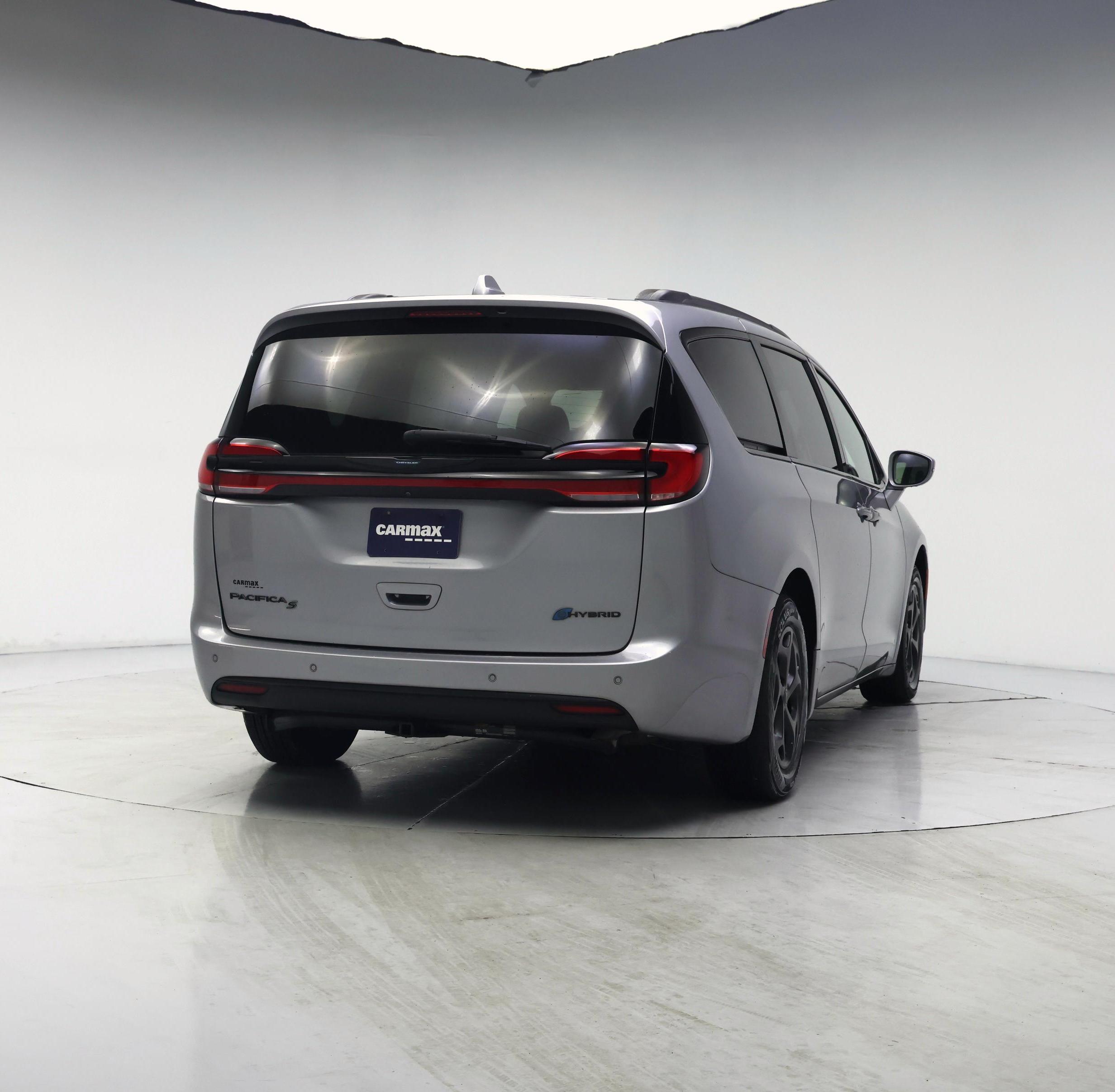 Thumbnail: 2021 Chrysler Pacifica - 8