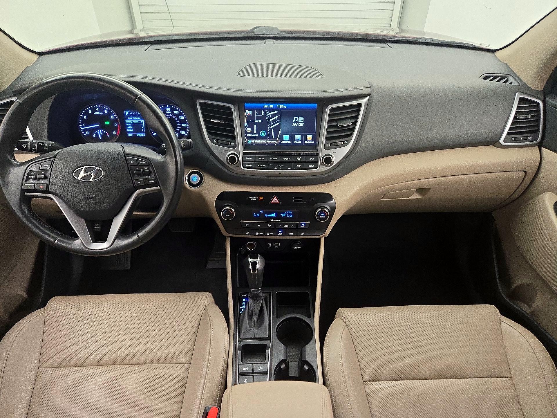 Thumbnail: 2017 Hyundai Tucson - 9