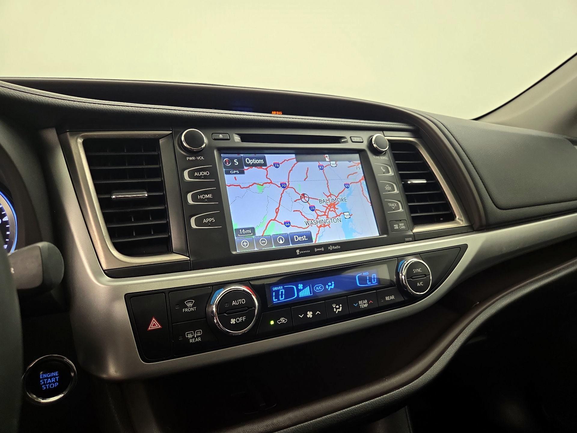 Thumbnail: 2016 Toyota Highlander - 14