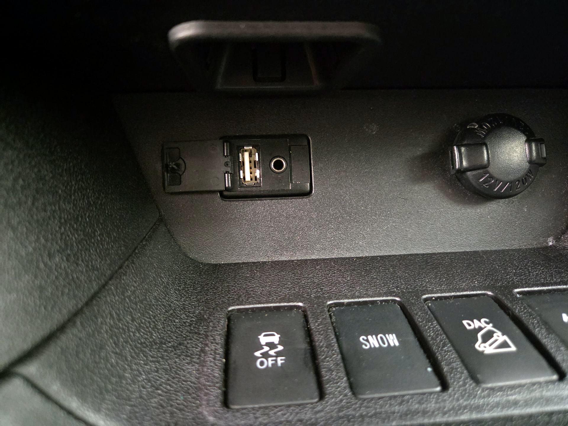 Thumbnail: 2016 Toyota Highlander - 19