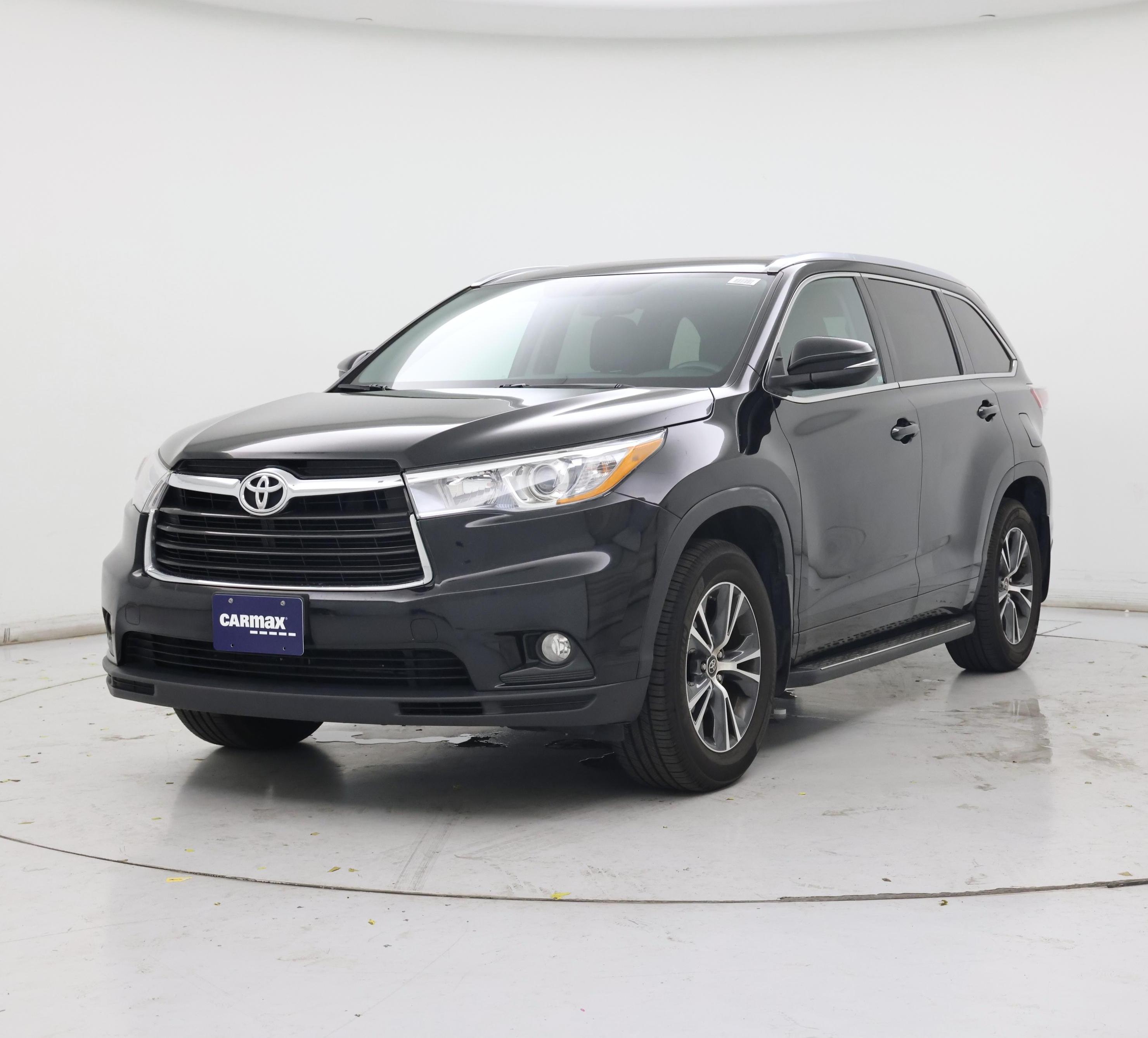 Thumbnail: 2016 Toyota Highlander - 4