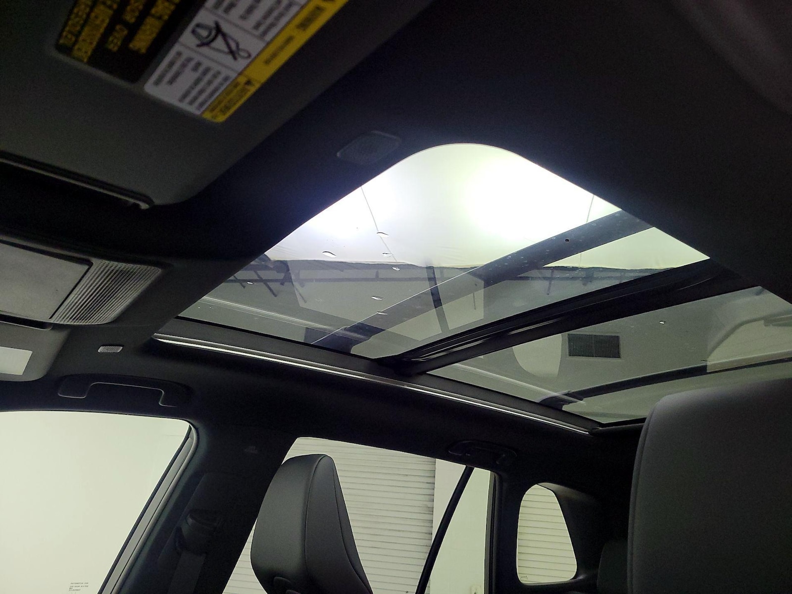 2026 Toyota RAV4 XSE - Photo 20