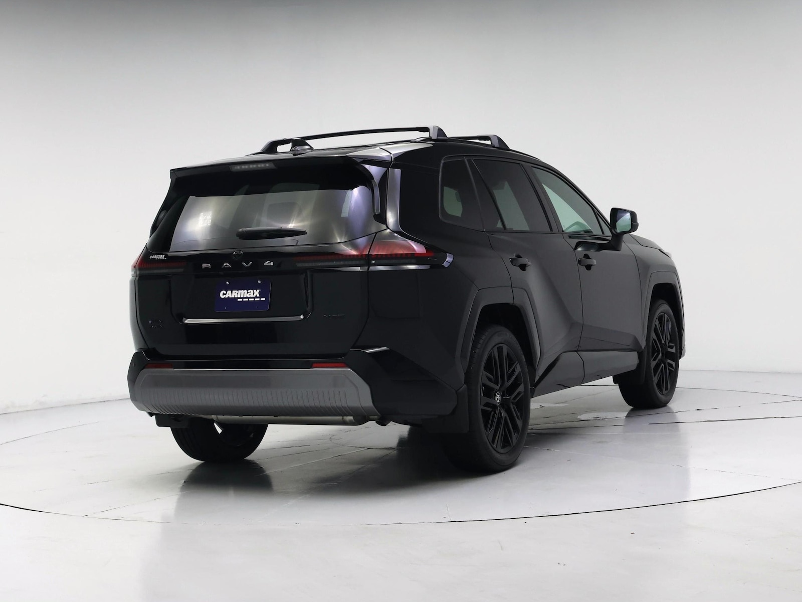 2026 Toyota RAV4 XSE - Photo 9